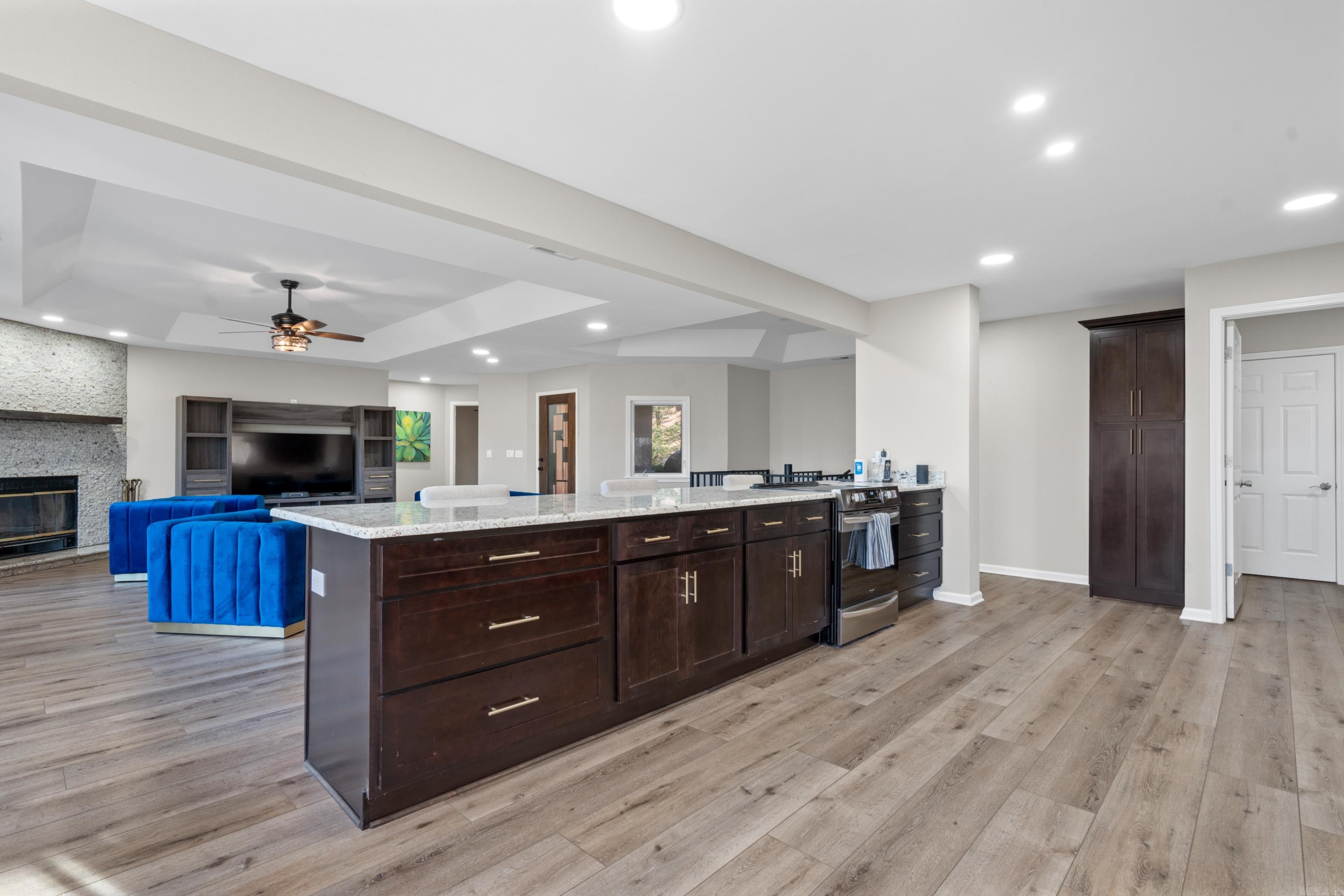 29  Ciento  Hot Springs Village, AR