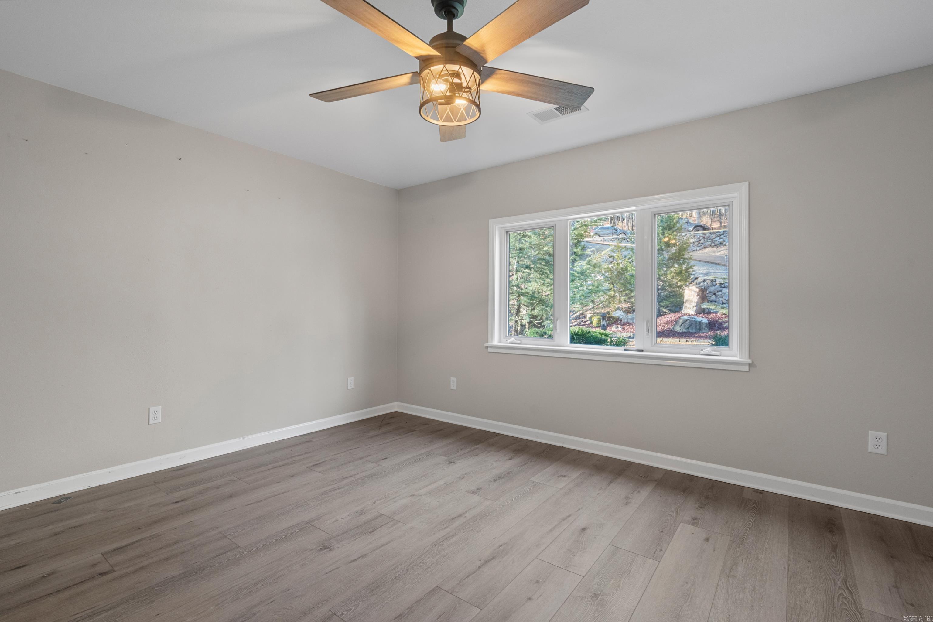 29  Ciento  Hot Springs Village, AR