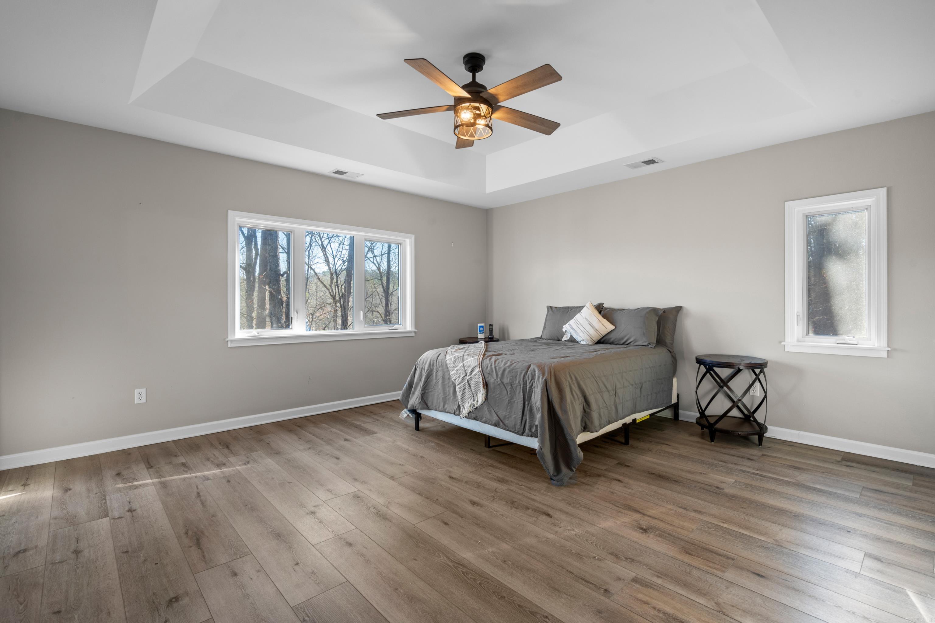 29  Ciento  Hot Springs Village, AR