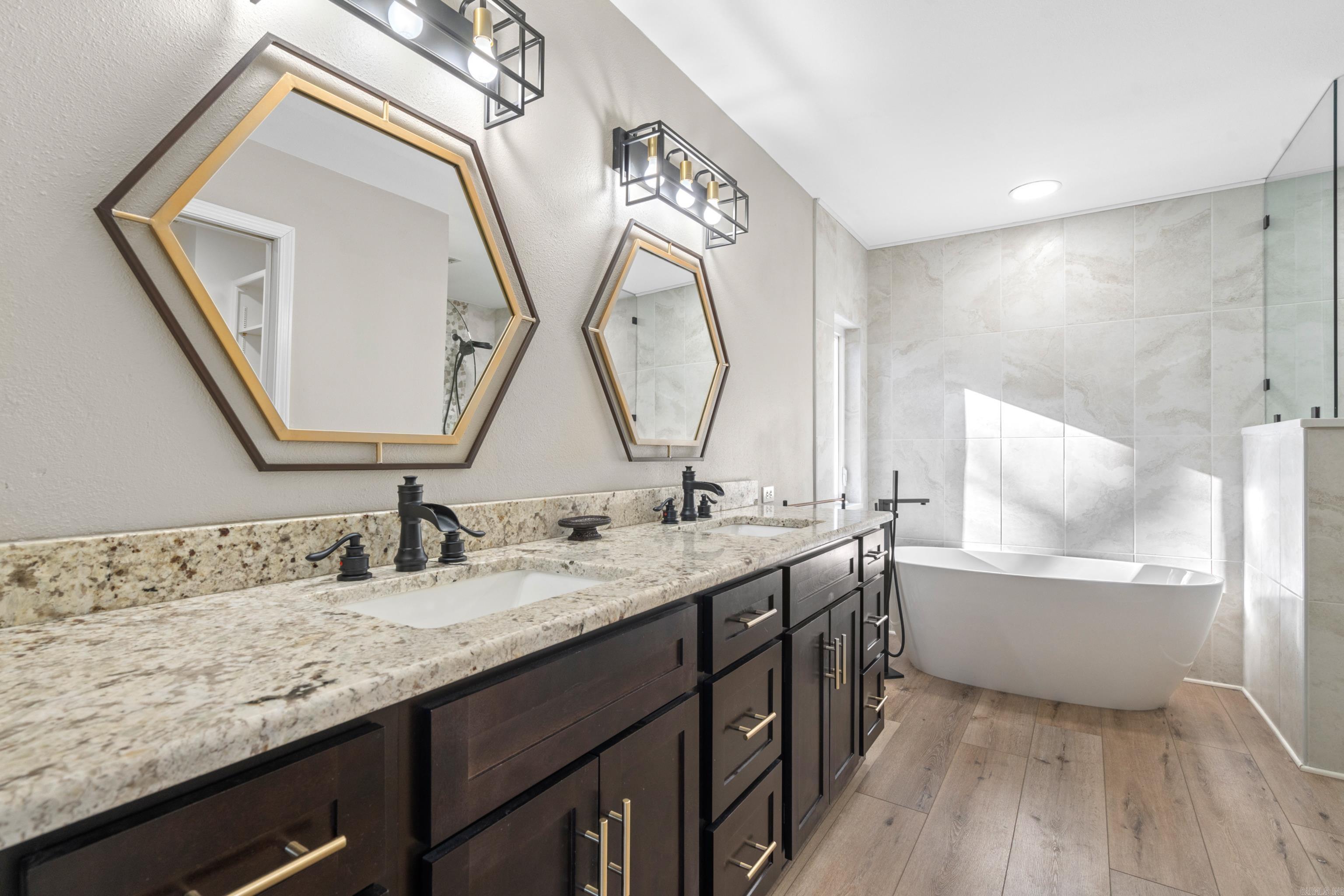 29  Ciento  Hot Springs Village, AR