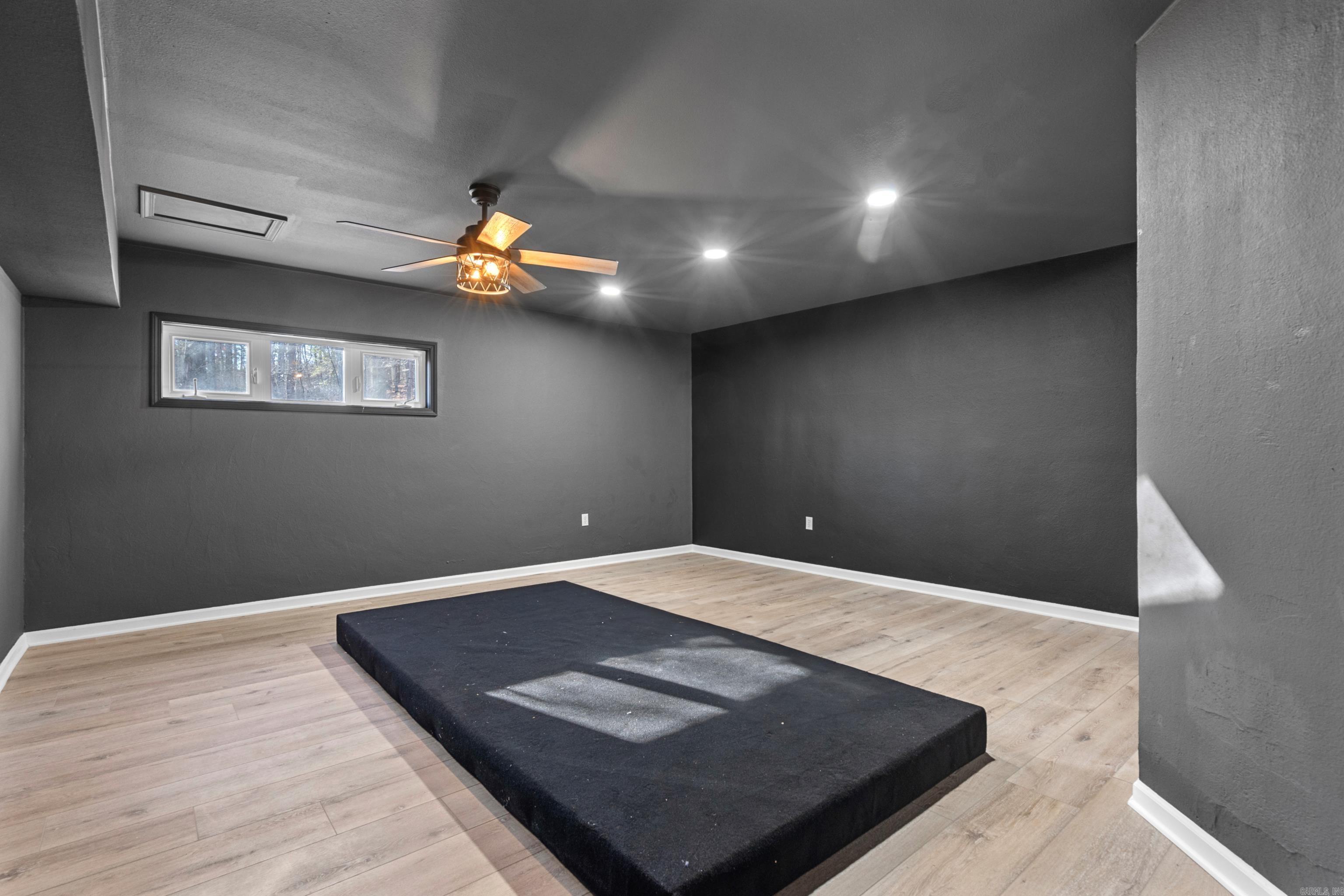 29  Ciento  Hot Springs Village, AR