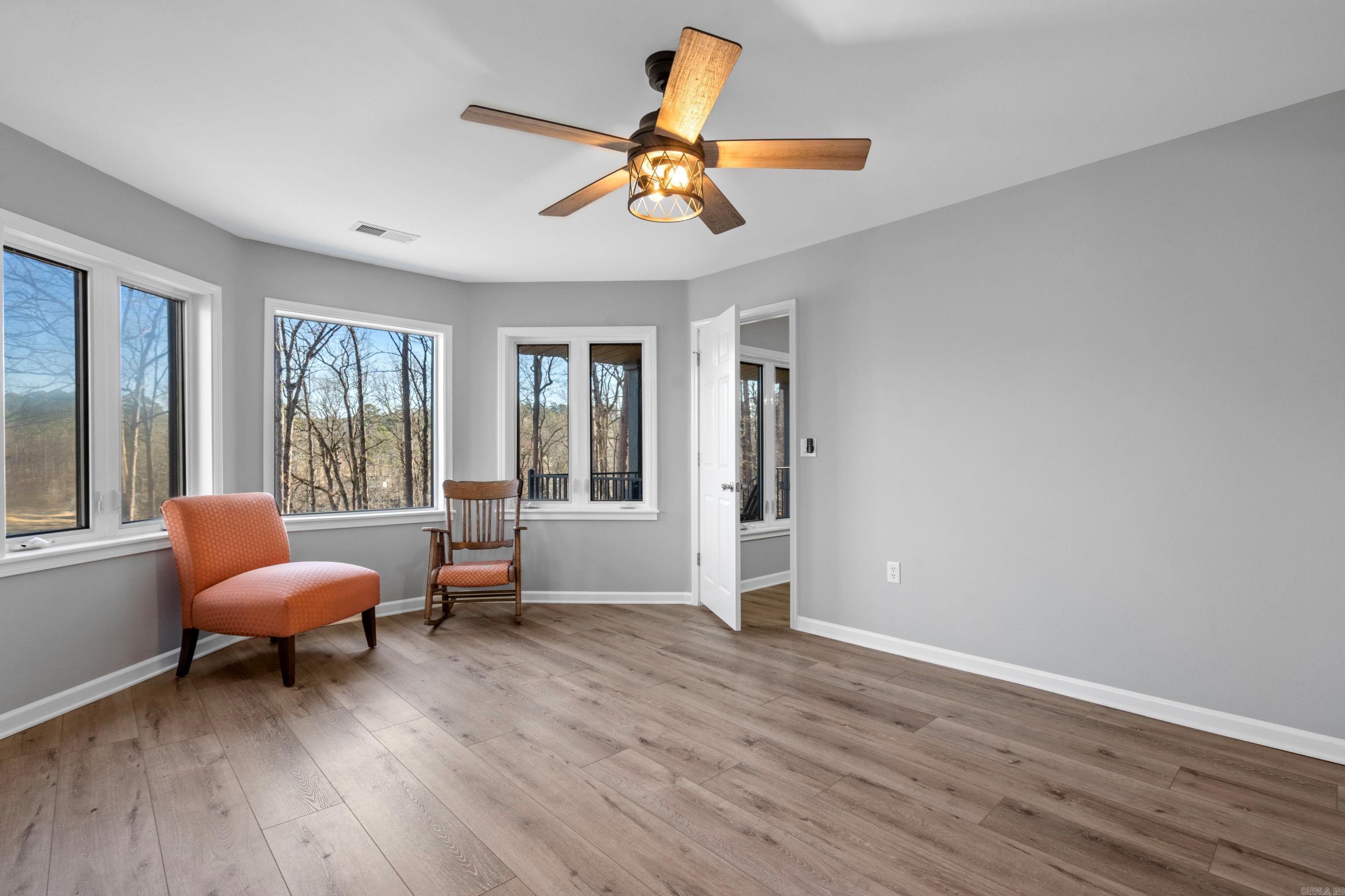 29  Ciento  Hot Springs Village, AR