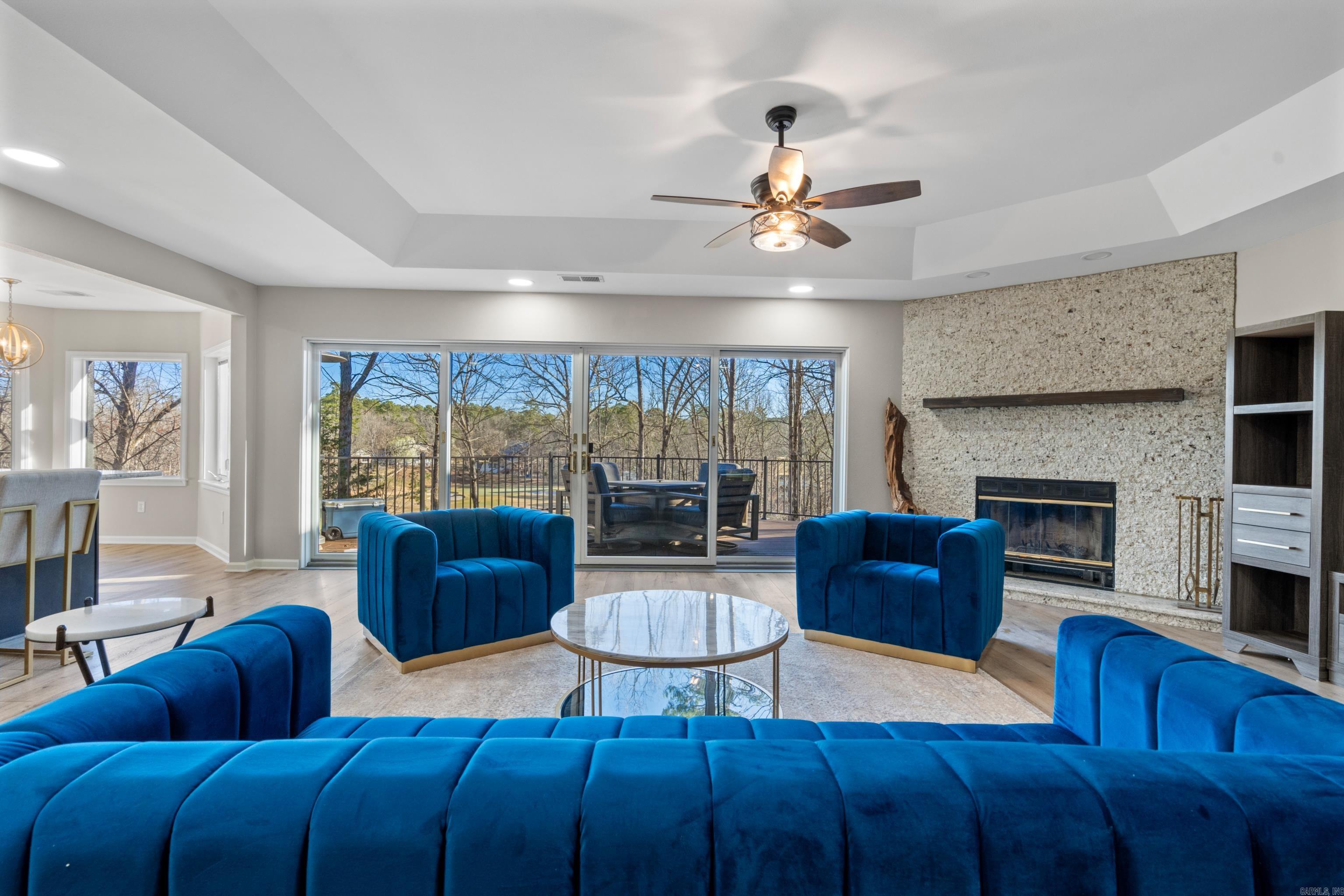 29  Ciento  Hot Springs Village, AR