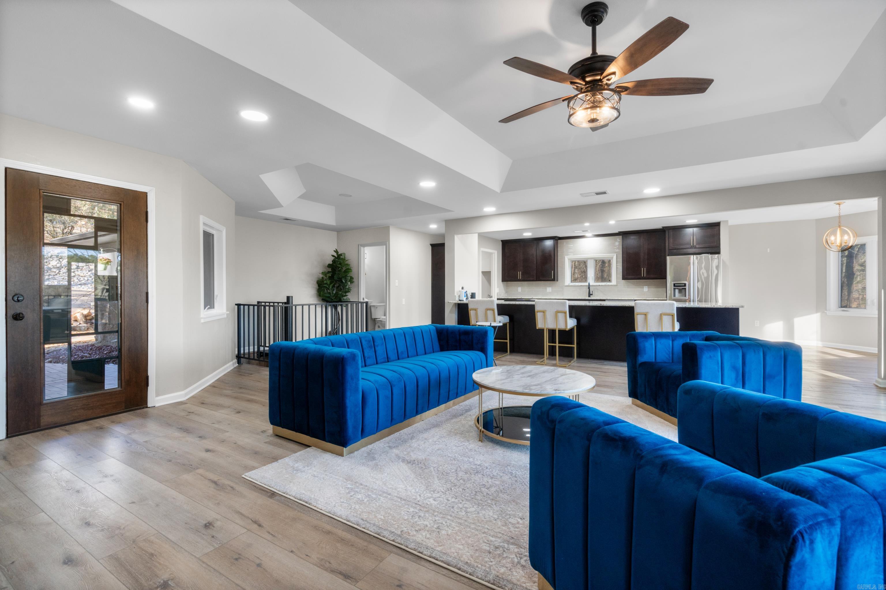 29  Ciento  Hot Springs Village, AR