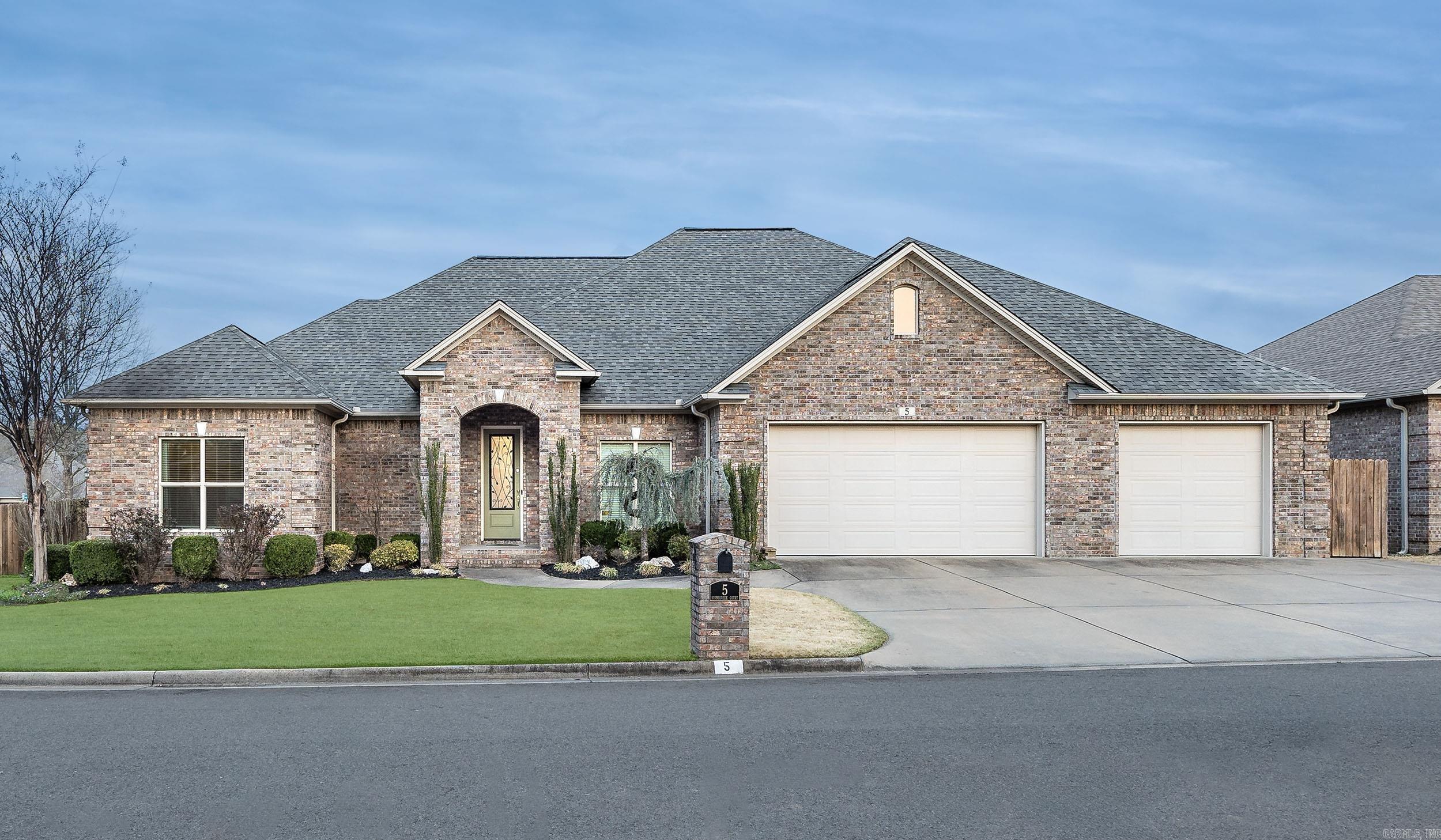 5 Stone Creek Court Little Rock, AR 72227