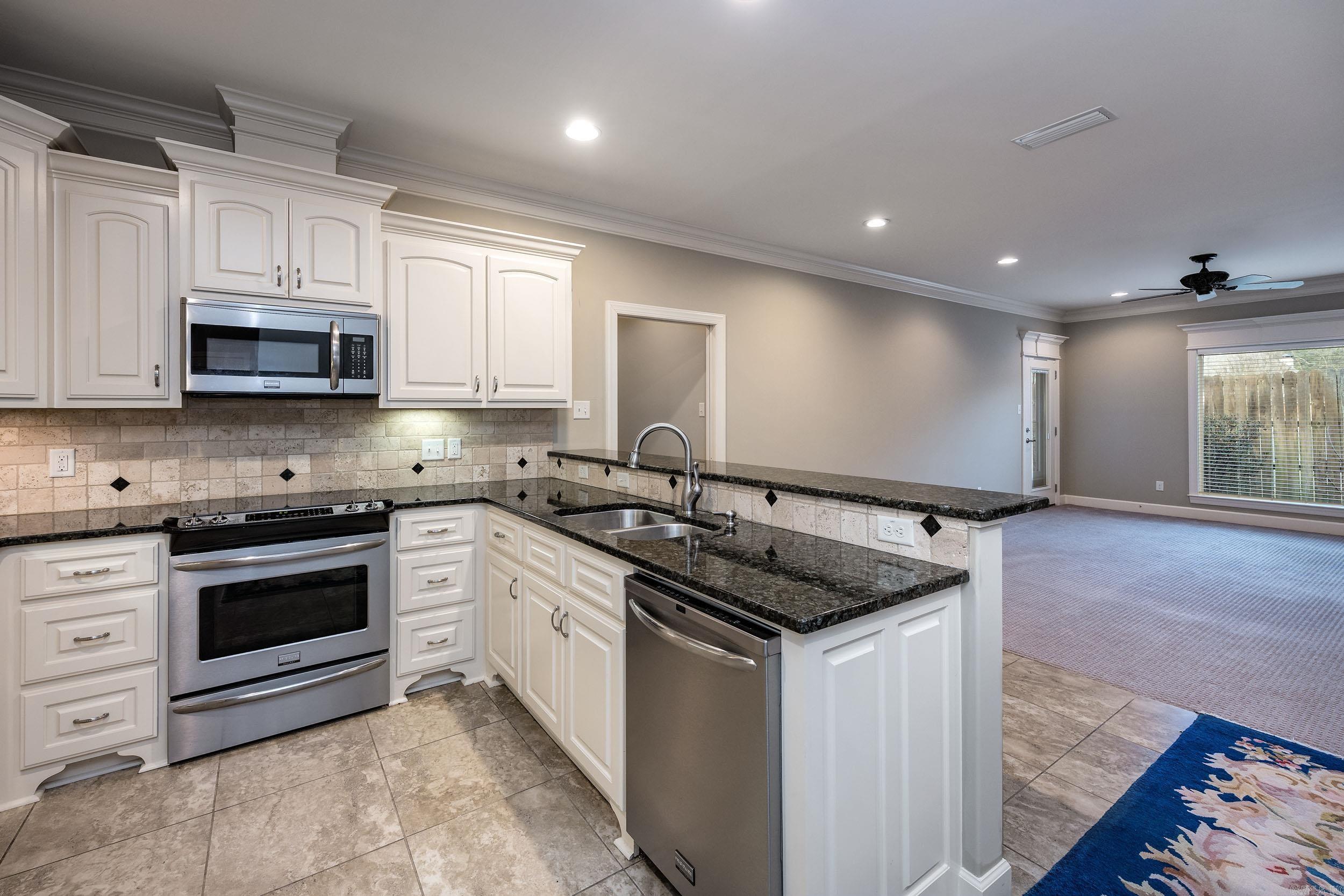 5 Stone Creek Court Little Rock, AR 72227