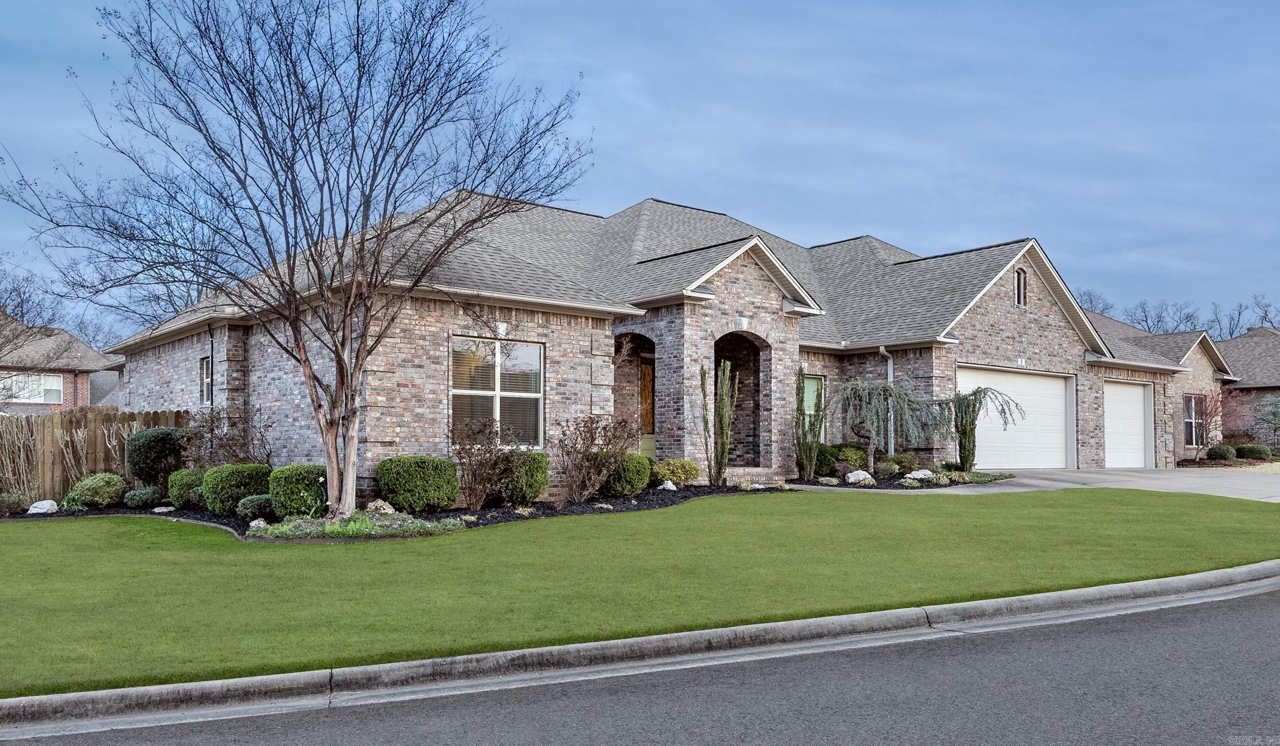 5 Stone Creek Court Little Rock, AR 72227