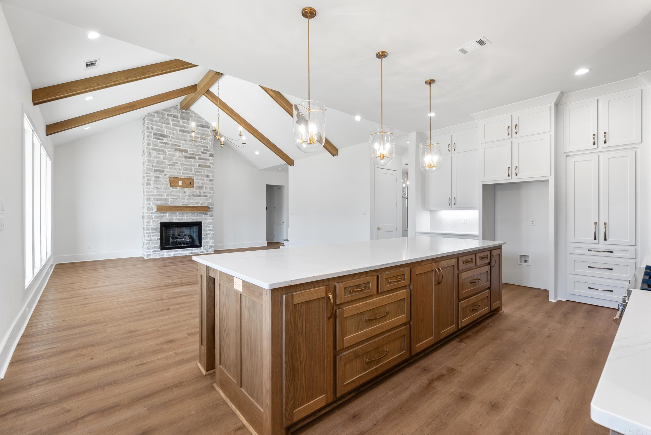 7417 Lake Point Circle Benton, AR 72019