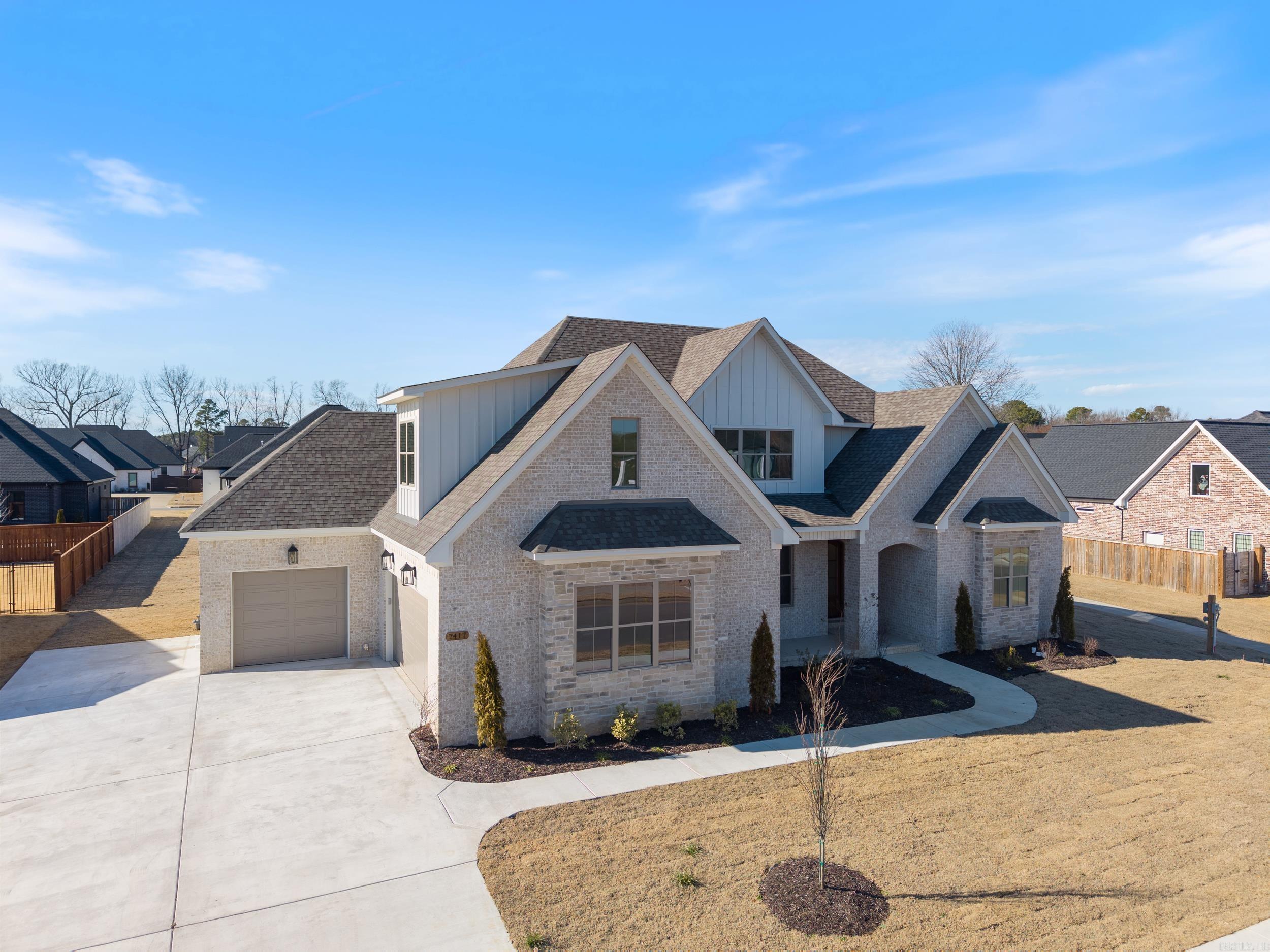 7417 Lake Point Circle Benton, AR 72019