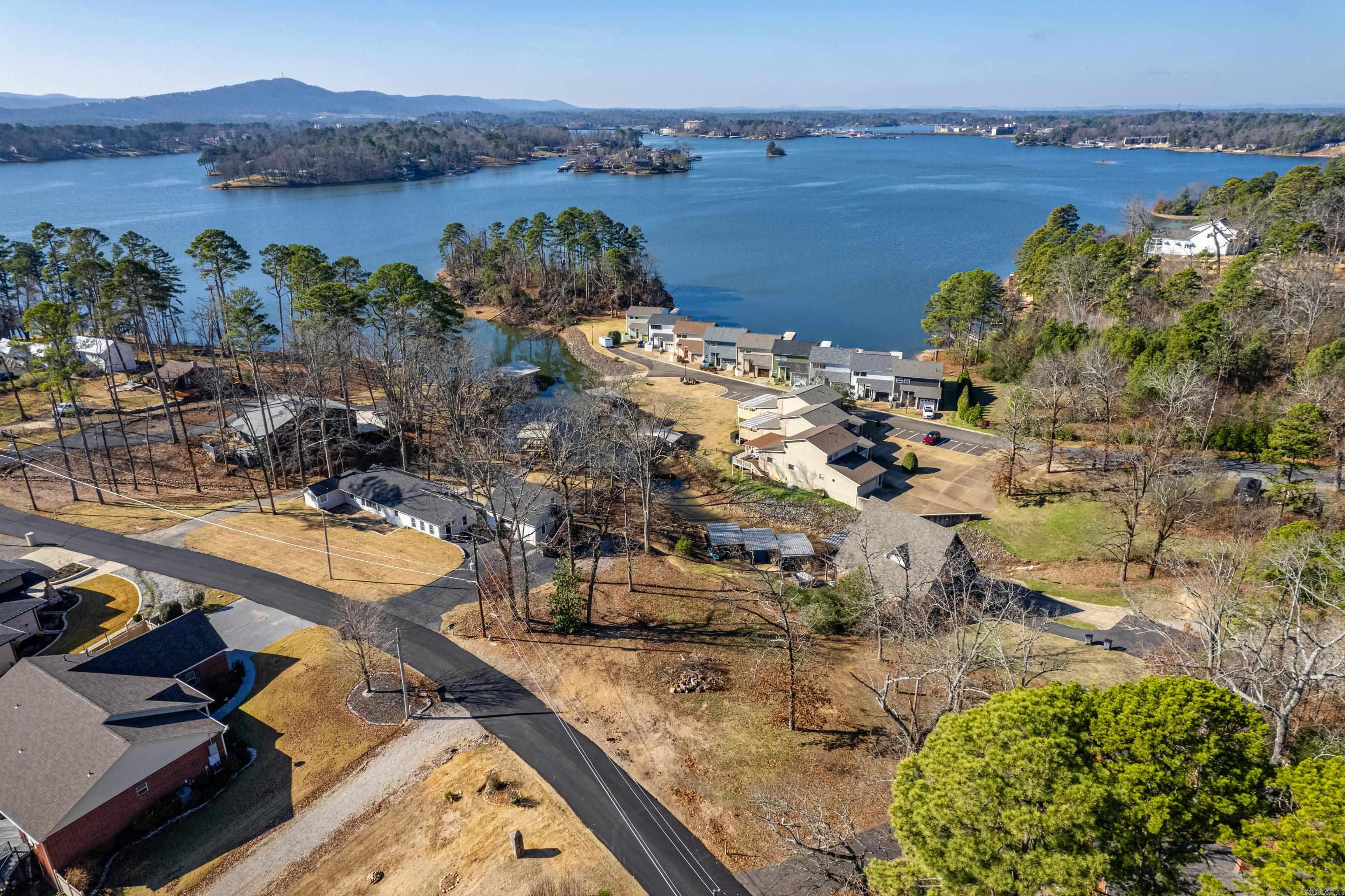 118  S Lakeland  Hot Springs, AR