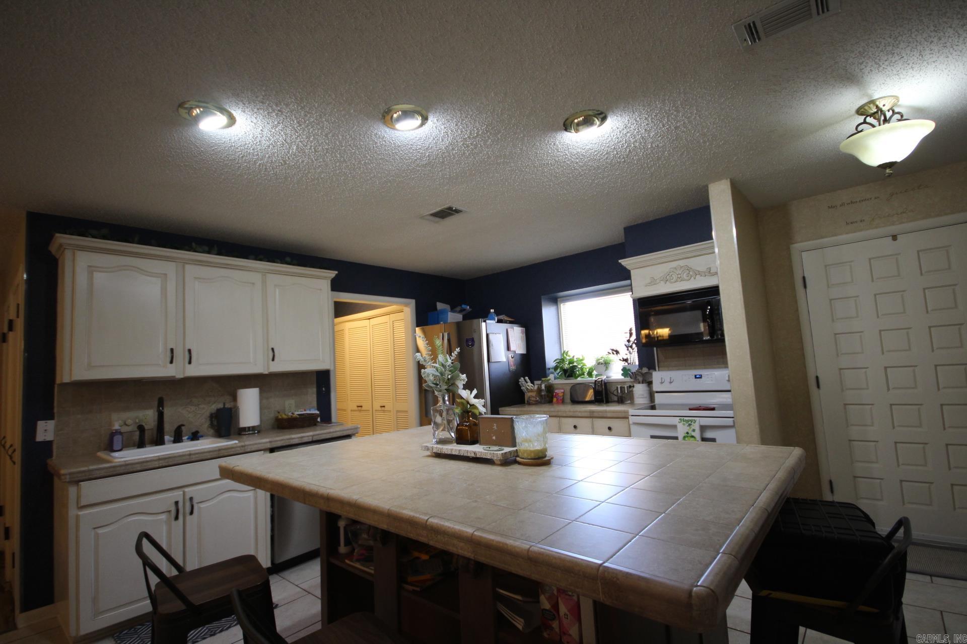 908  Ash  Nashville, AR