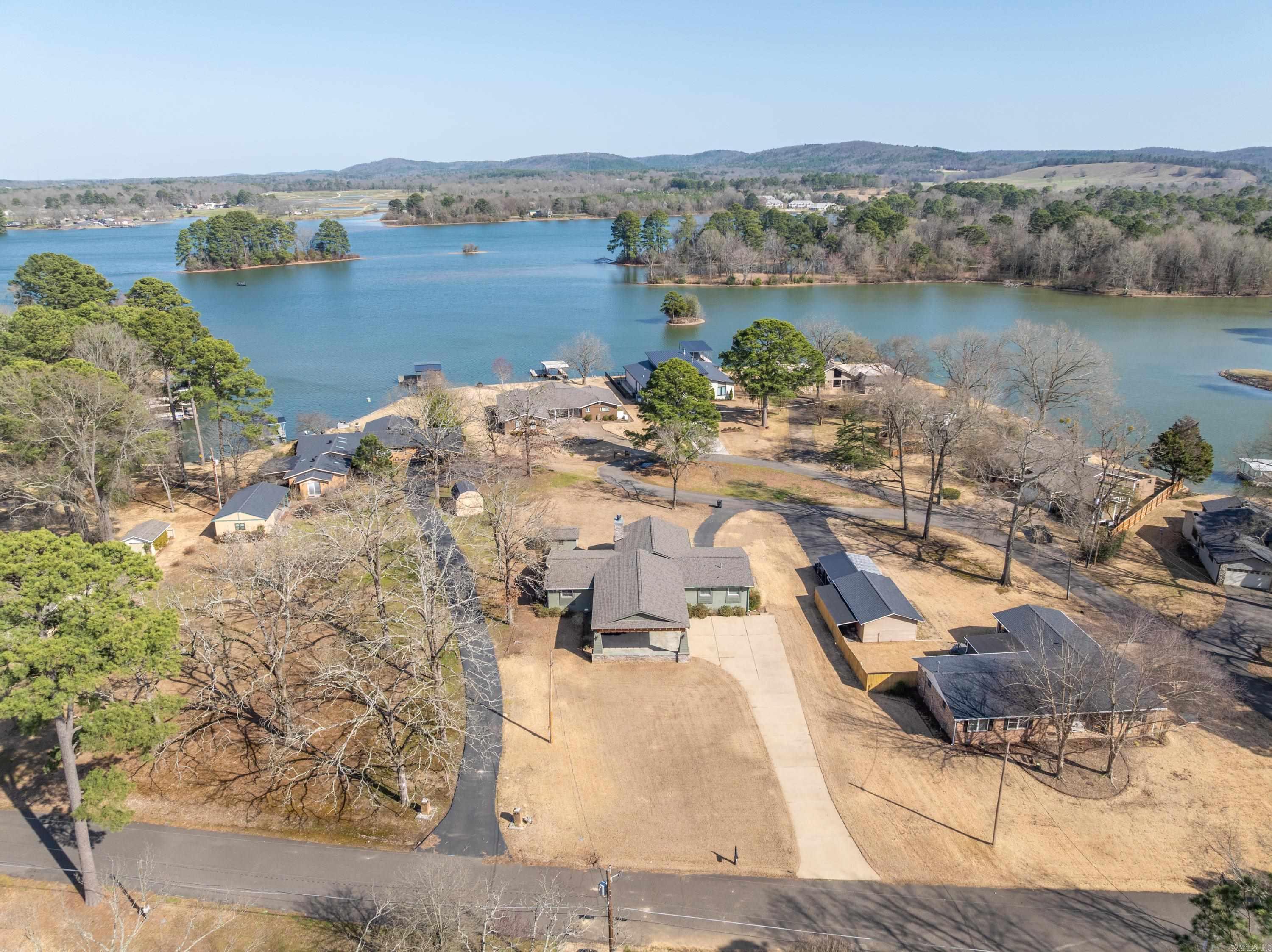 402 Caroline Acres Point Hot Springs National Park, AR 71913