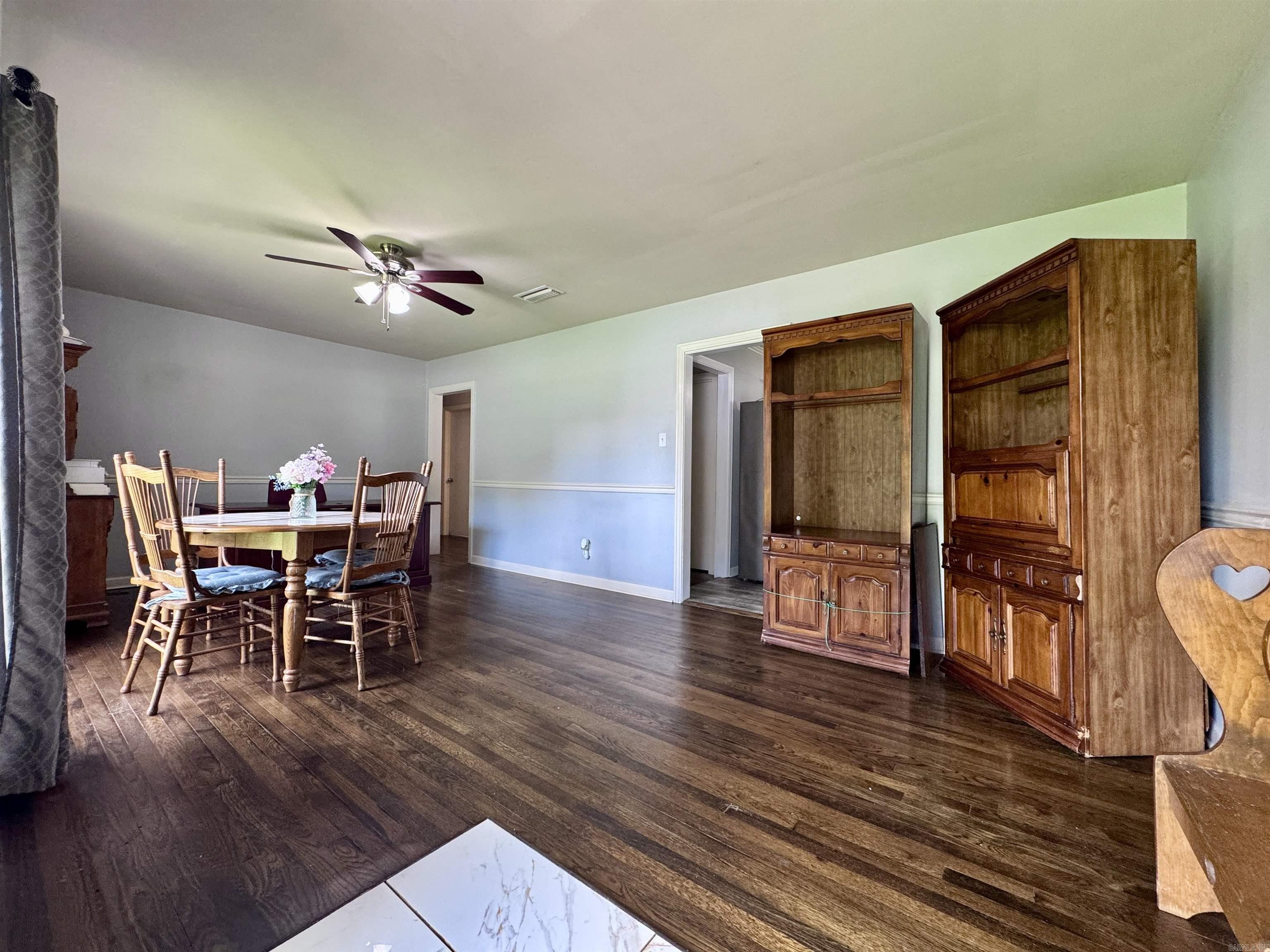 2204 E Lee Ave  Sherwood, AR