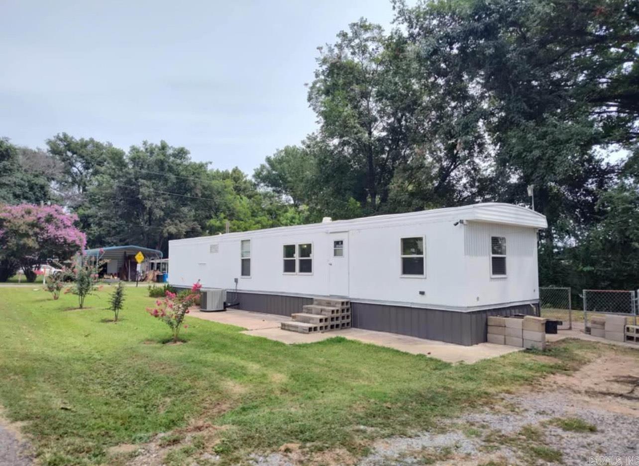 113  Speaker St.  Conway, AR