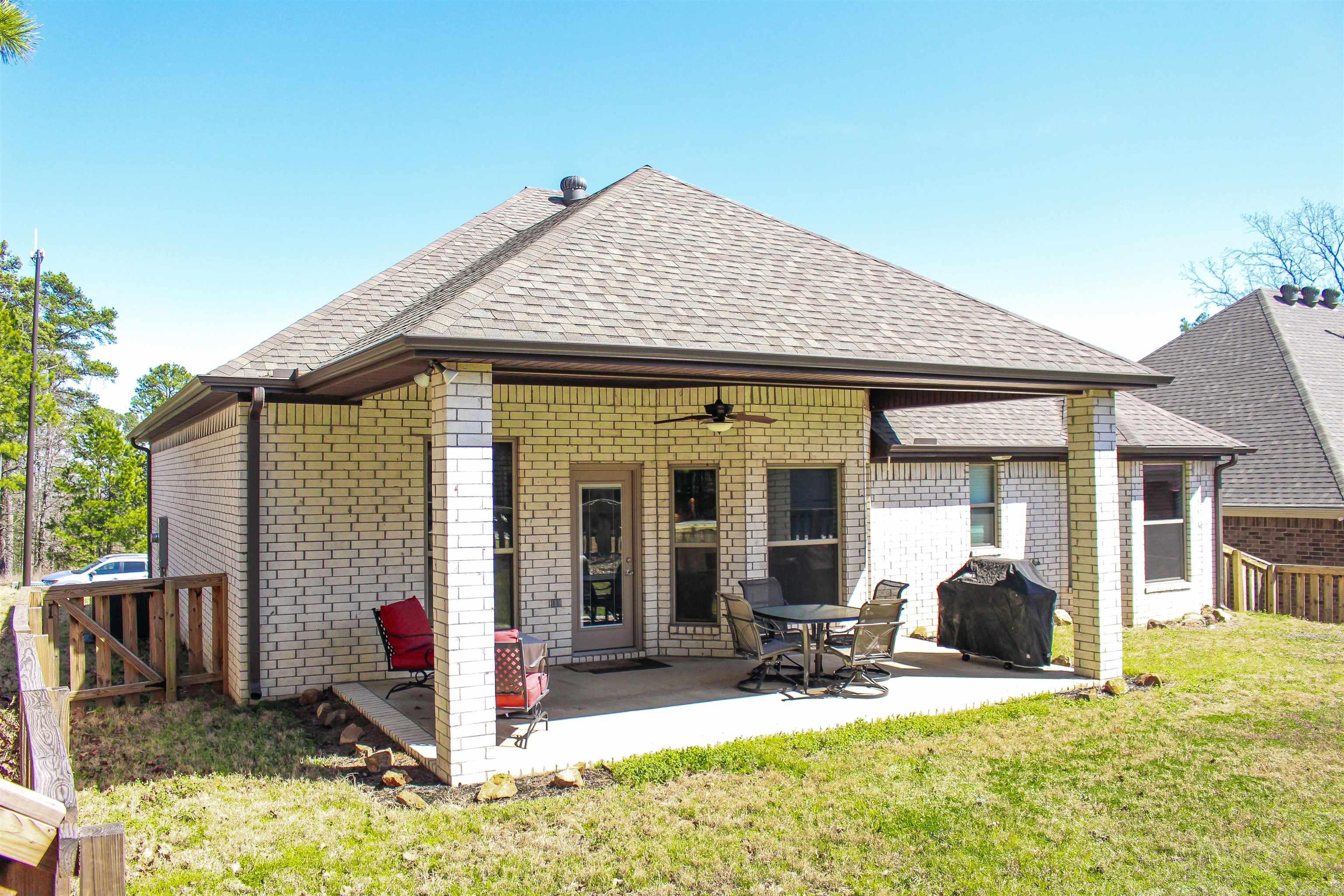 133  Majestic Circle  Maumelle, AR