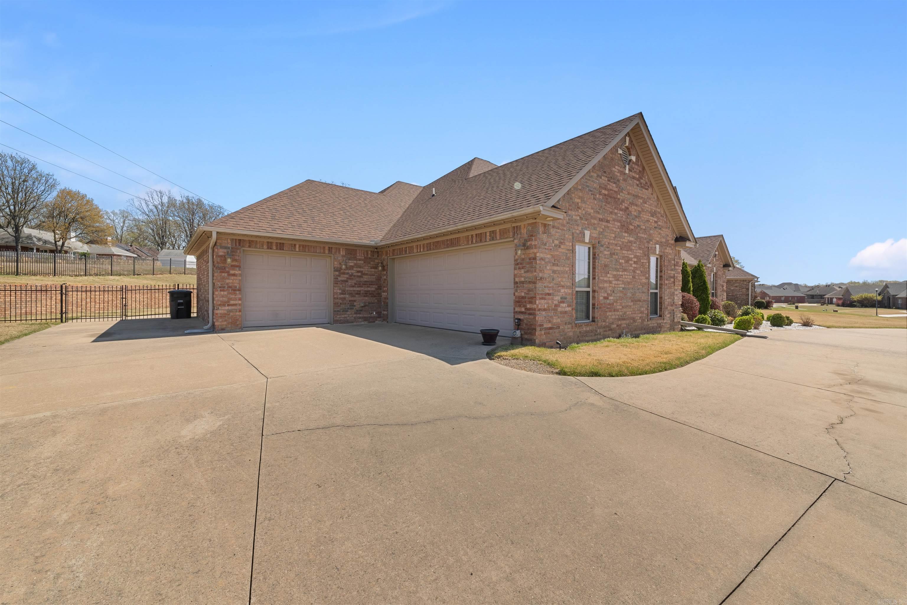 7204  Northlake Dr.  Jacksonville, AR