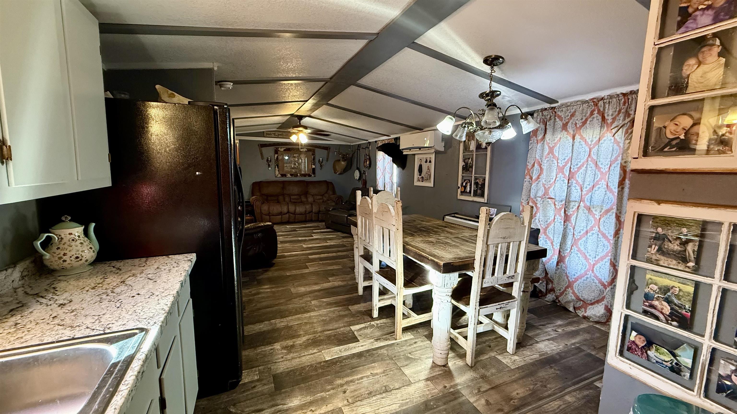 2554  Punkin Flat  Marshall, AR