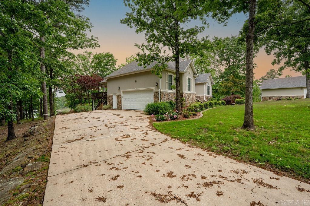 60  Pointe Dr  Edgemont, AR