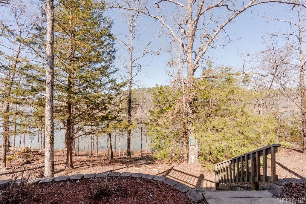 60  Pointe Dr  Edgemont, AR