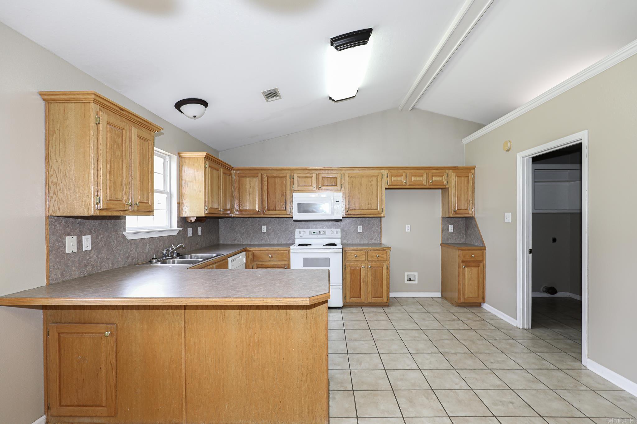 1004  Stamford Dr  Benton, AR