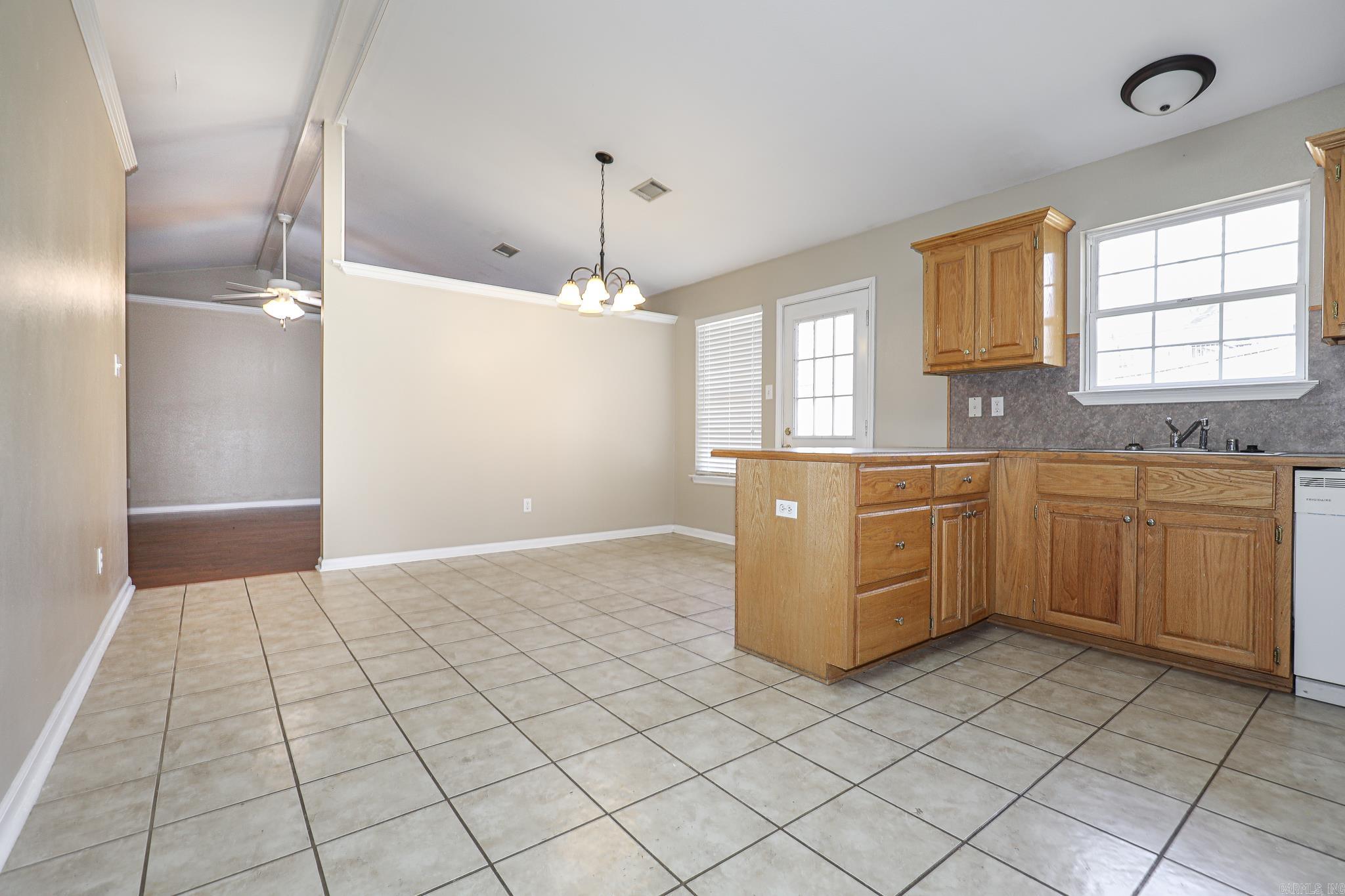 1004 Stamford Dr  Benton, AR