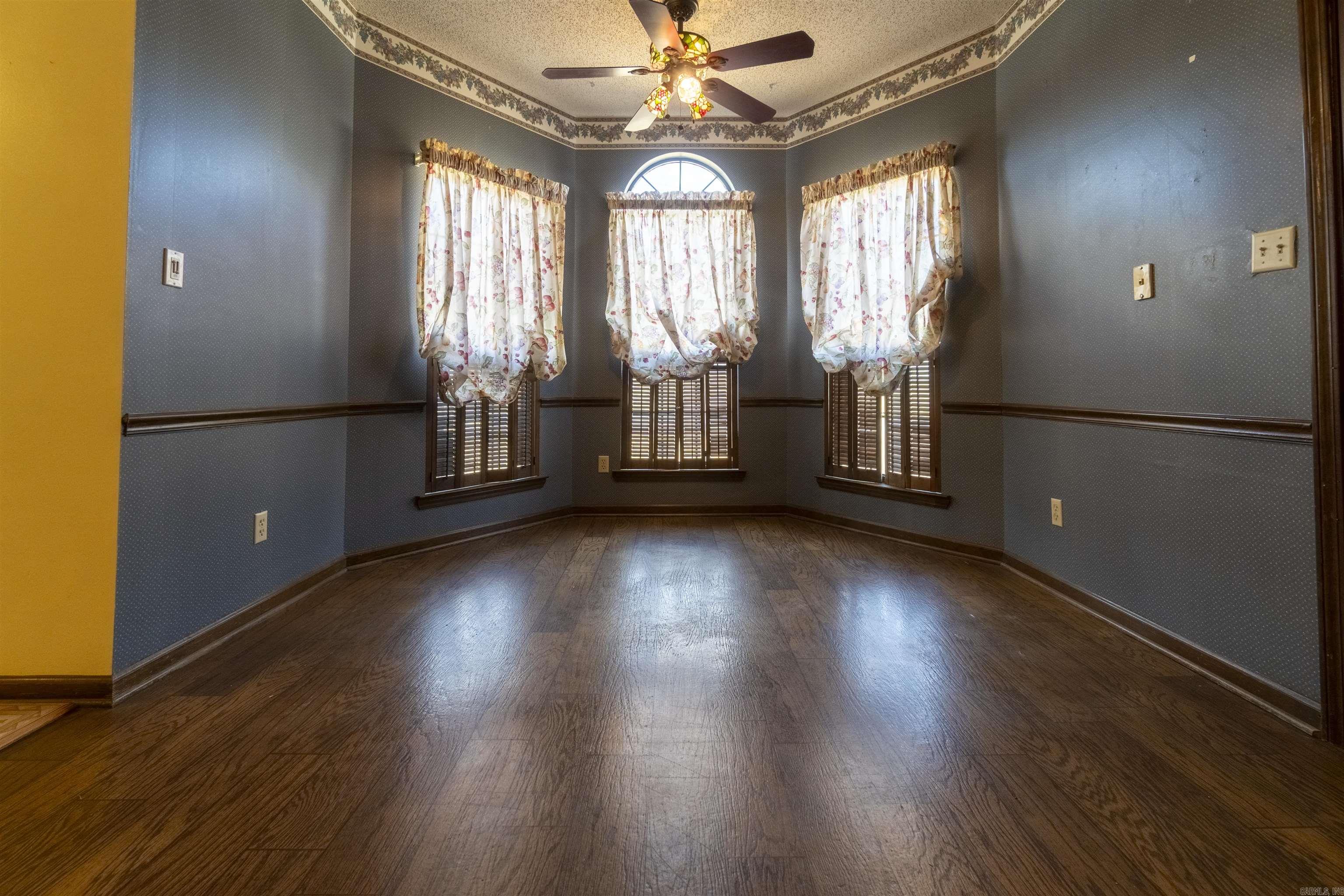 207  Amber Oaks Dr  Sherwood, AR