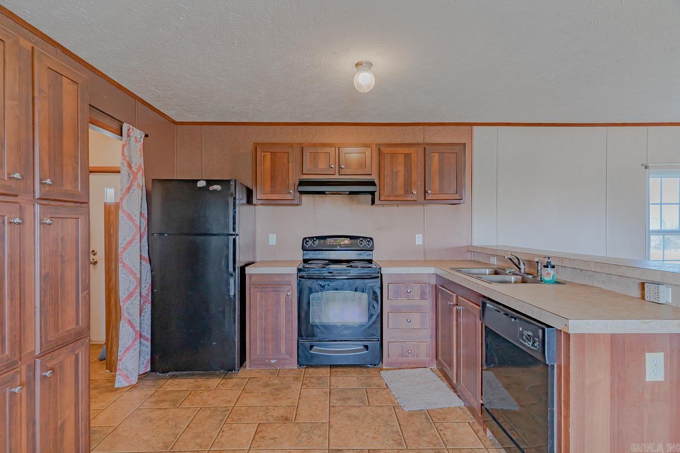 188  Red Hawk  Glencoe, AR