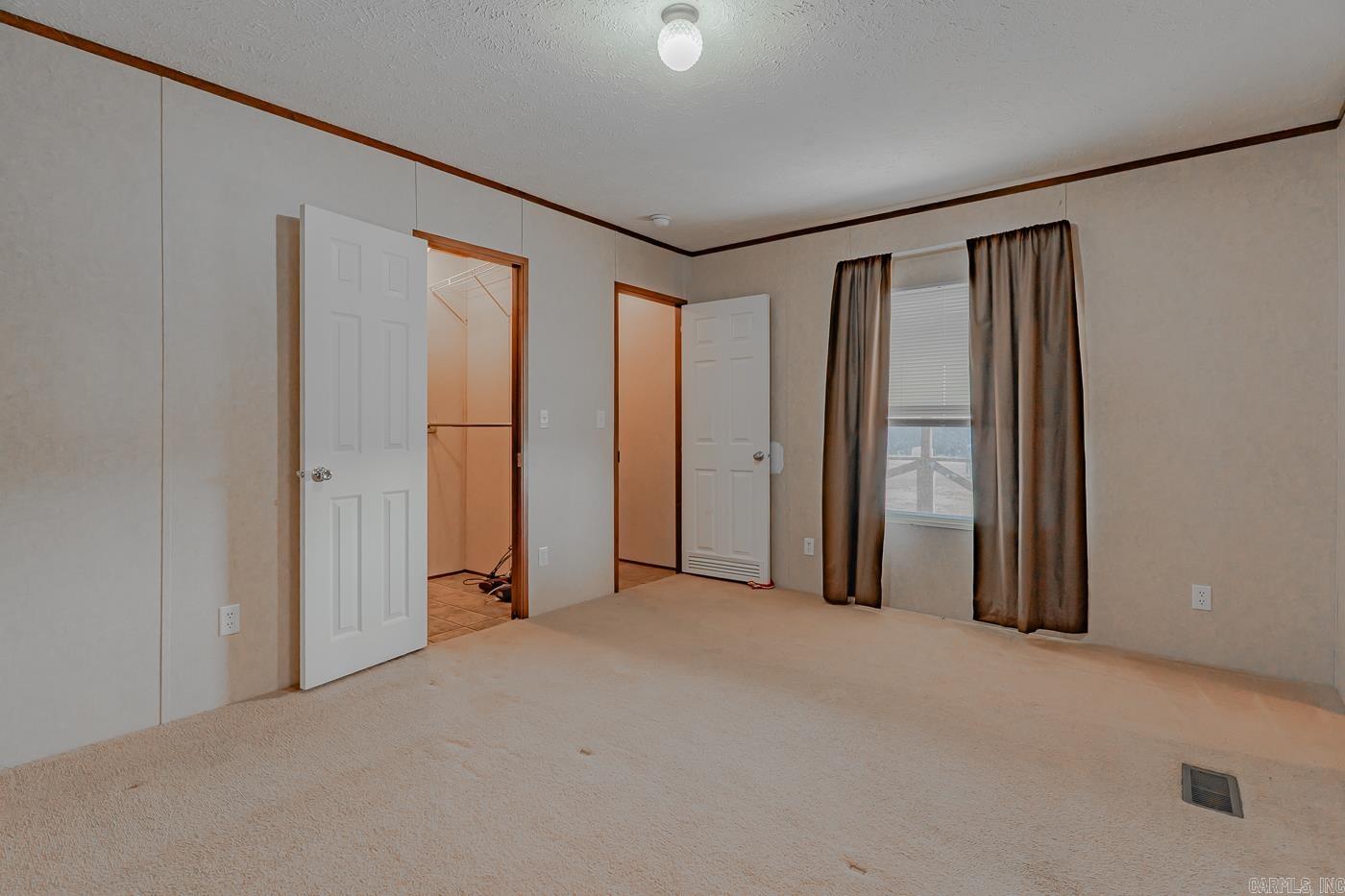 188  Red Hawk  Glencoe, AR