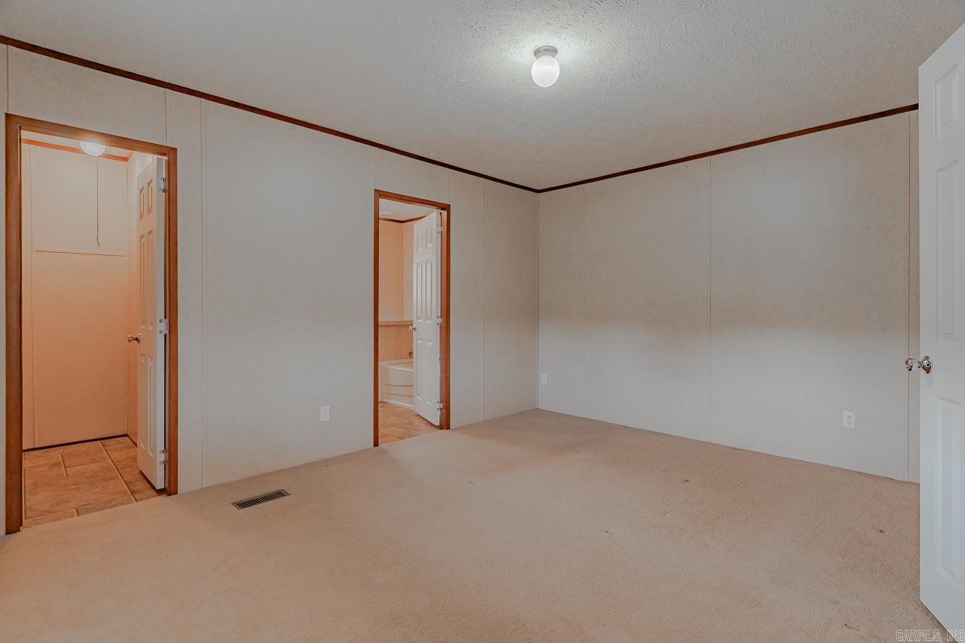 188  Red Hawk  Glencoe, AR