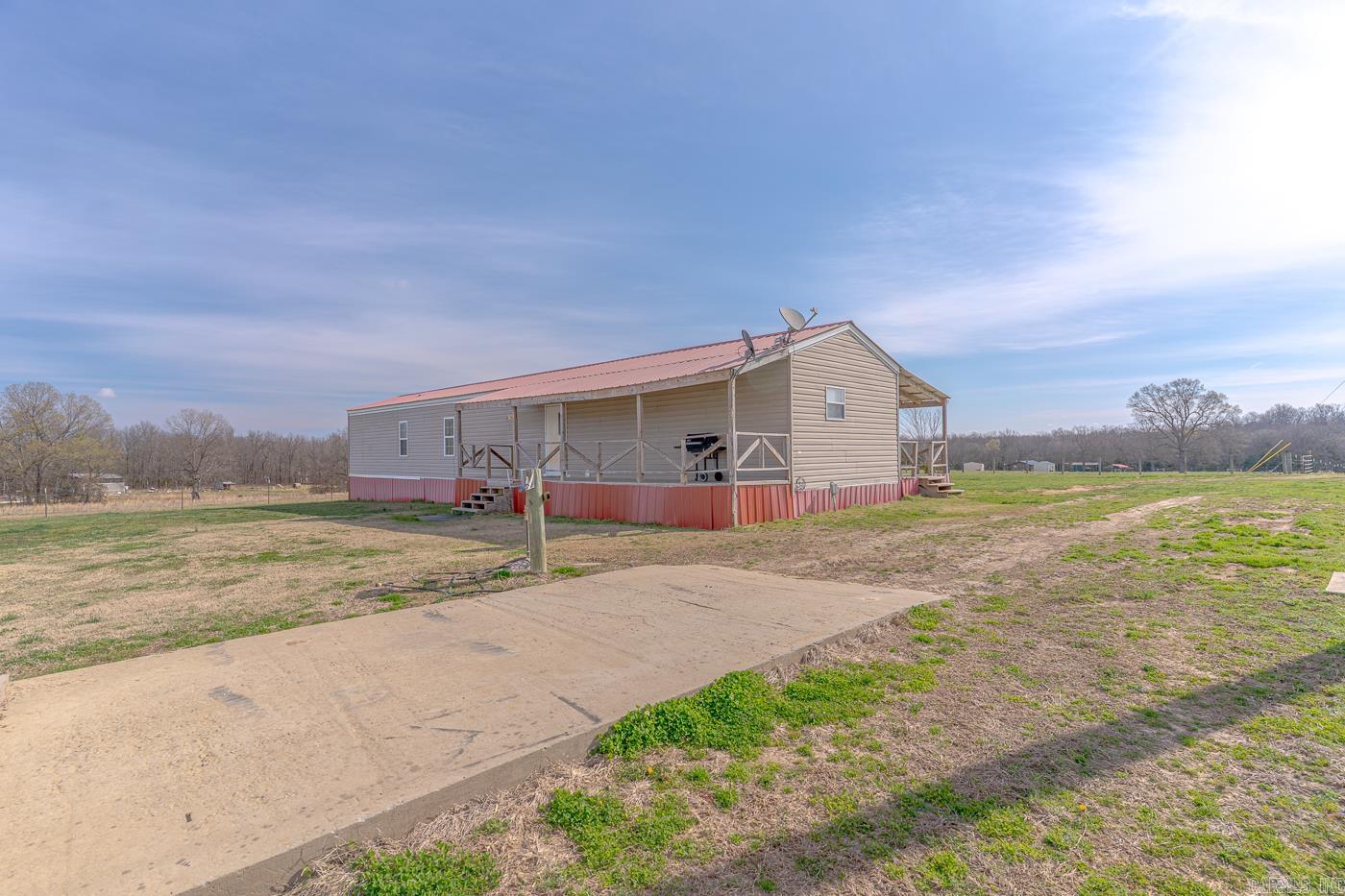 188  Red Hawk  Glencoe, AR