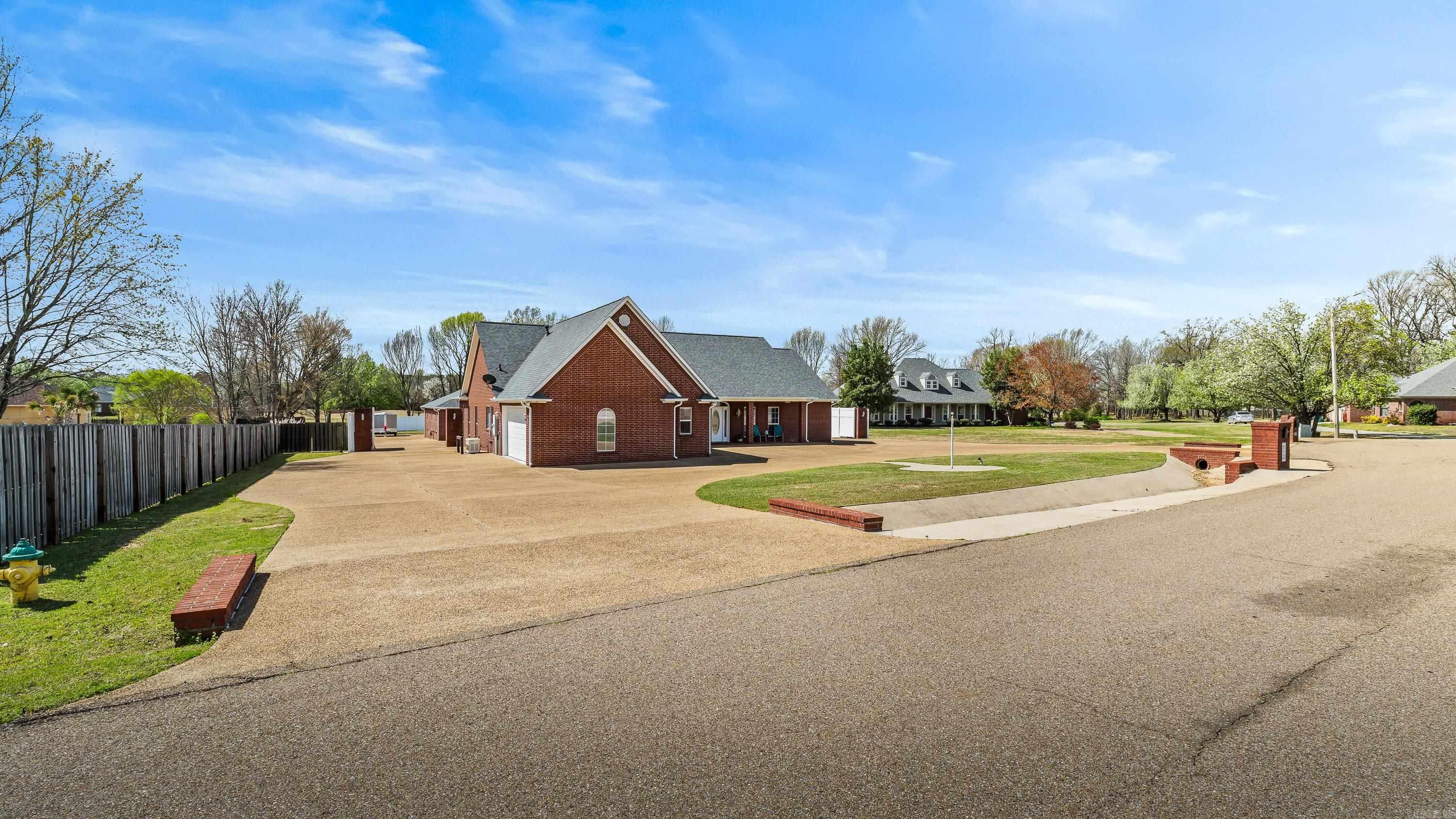 7207 N Richland  Texarkana, TX