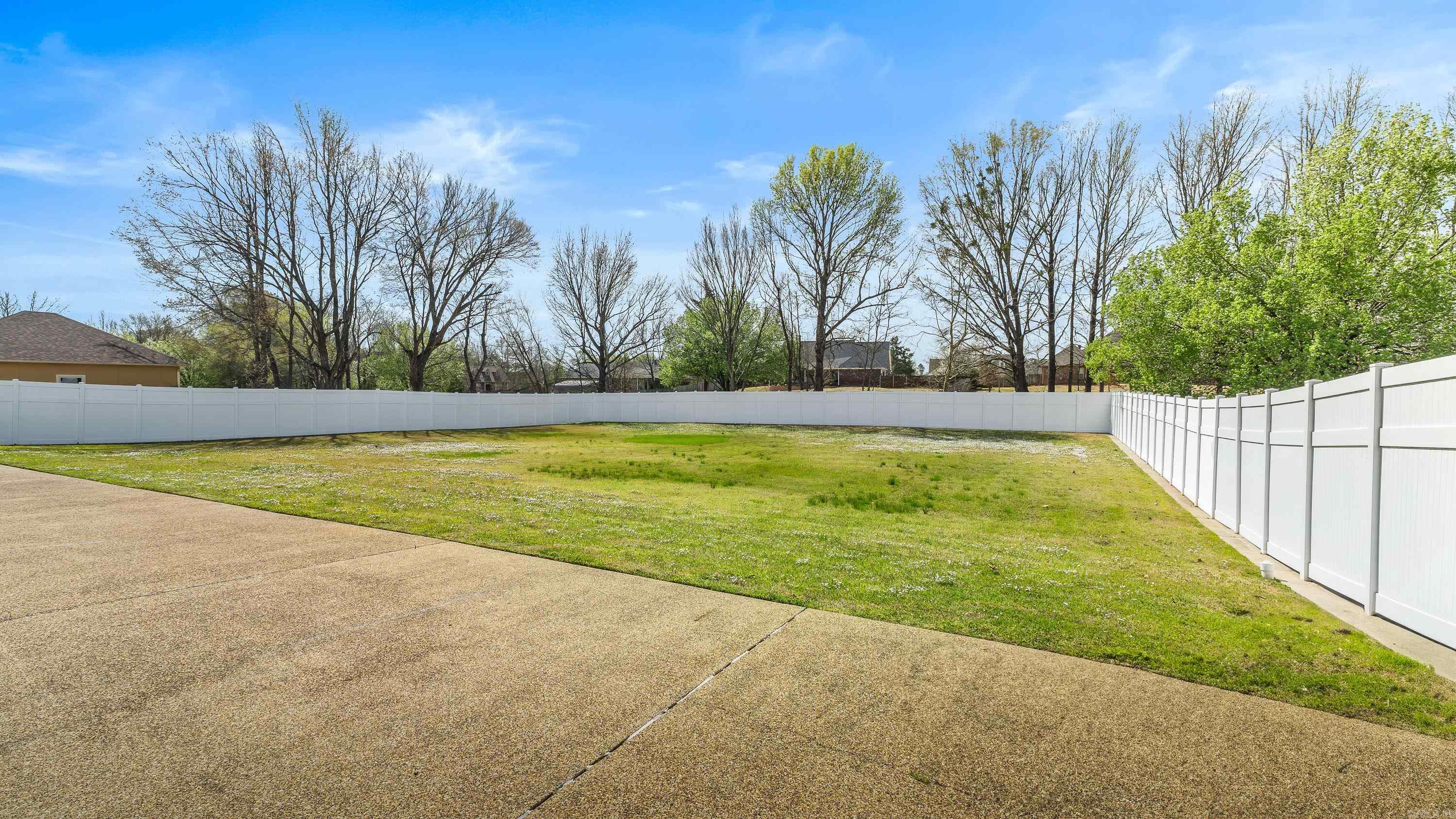 7207 N Richland  Texarkana, TX