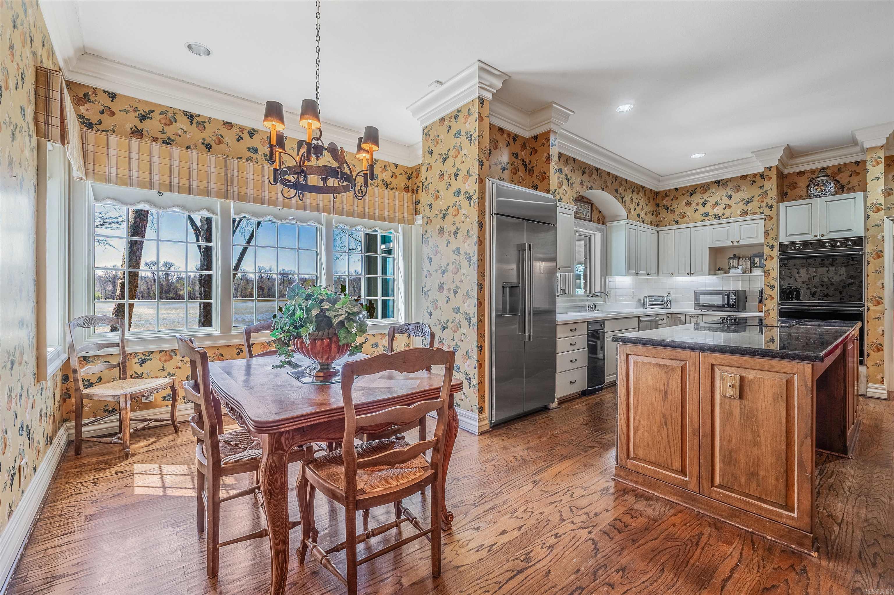 32  Riverwood Cove  Maumelle, AR