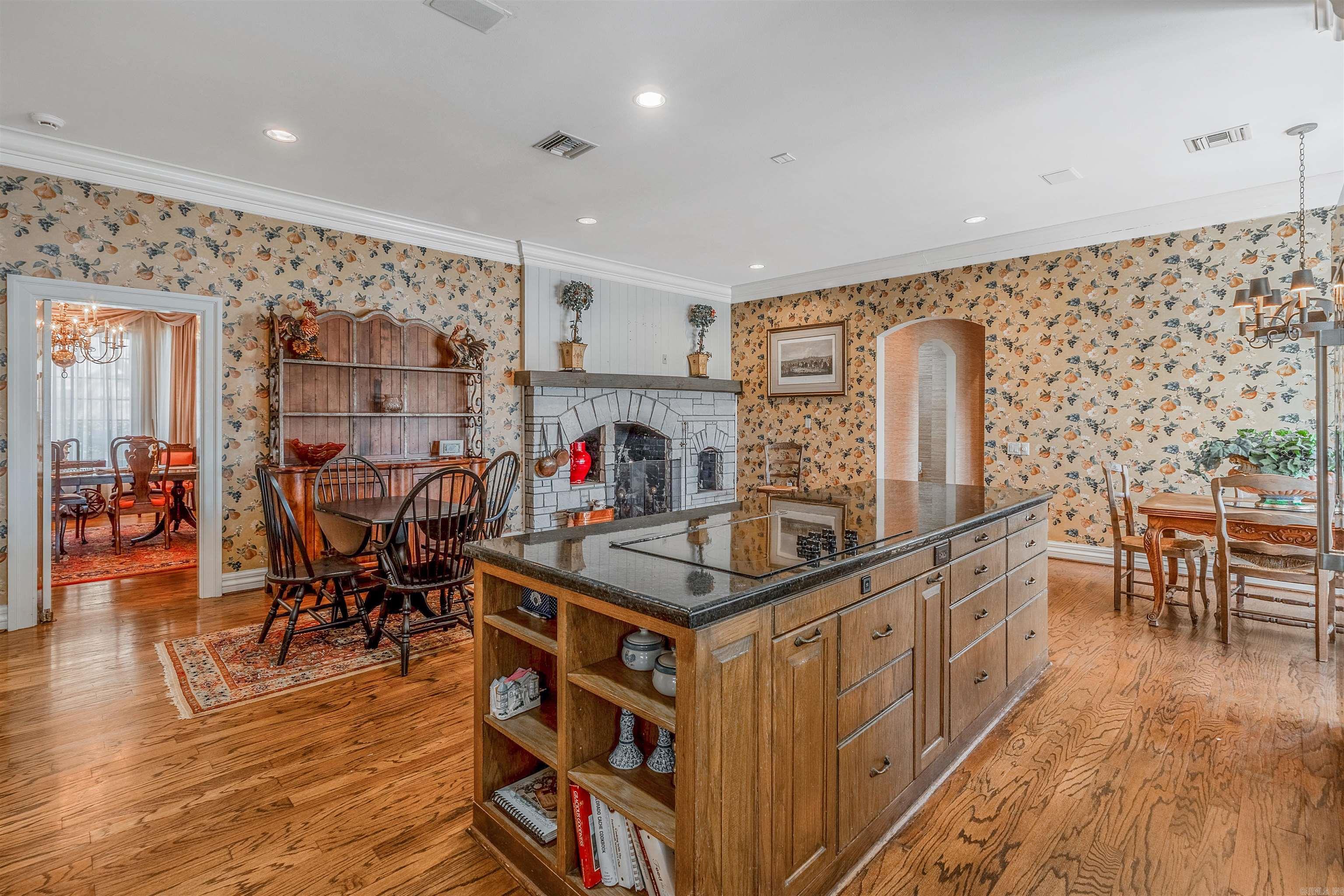 32  Riverwood Cove  Maumelle, AR