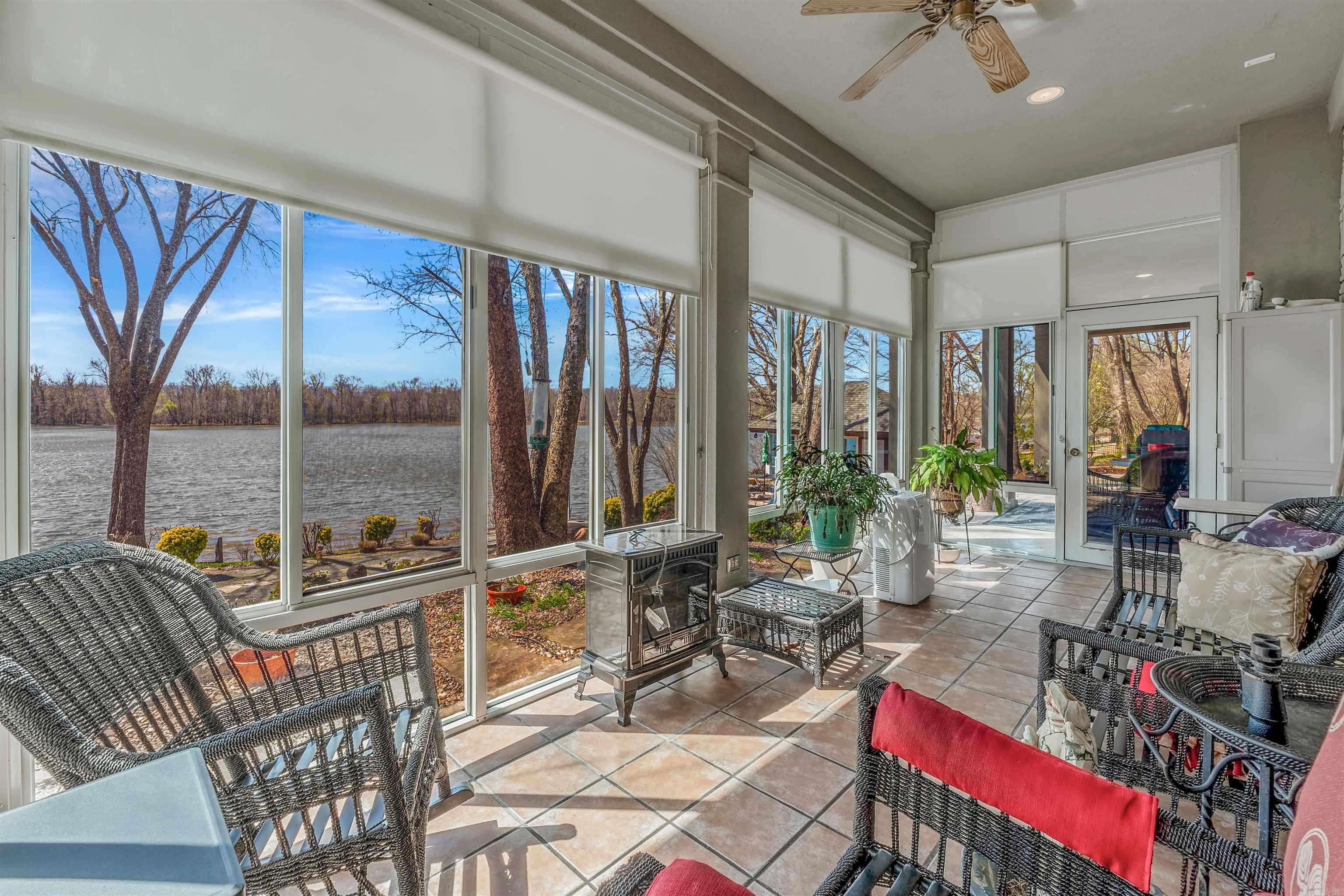 32  Riverwood Cove  Maumelle, AR