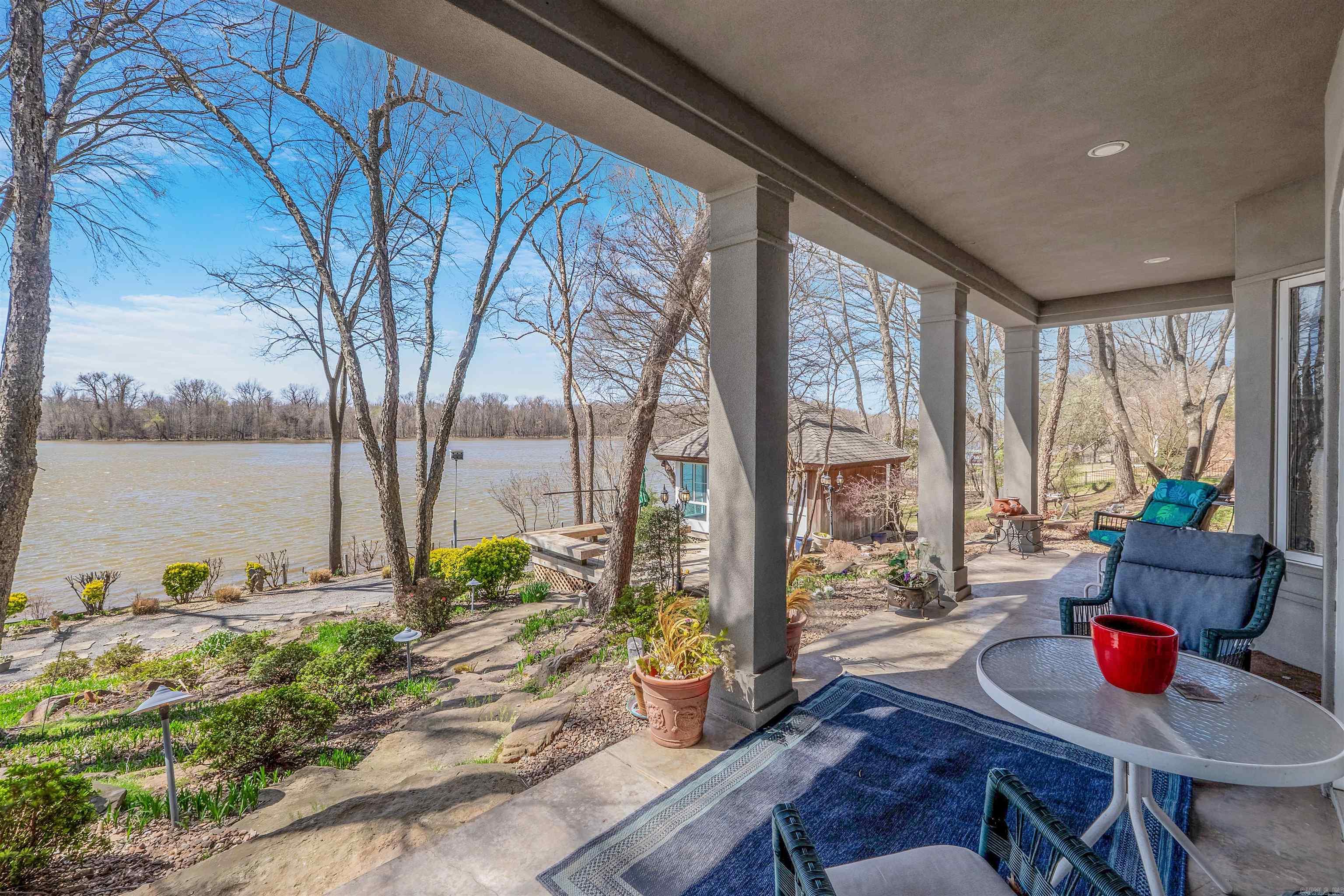 32  Riverwood Cove  Maumelle, AR