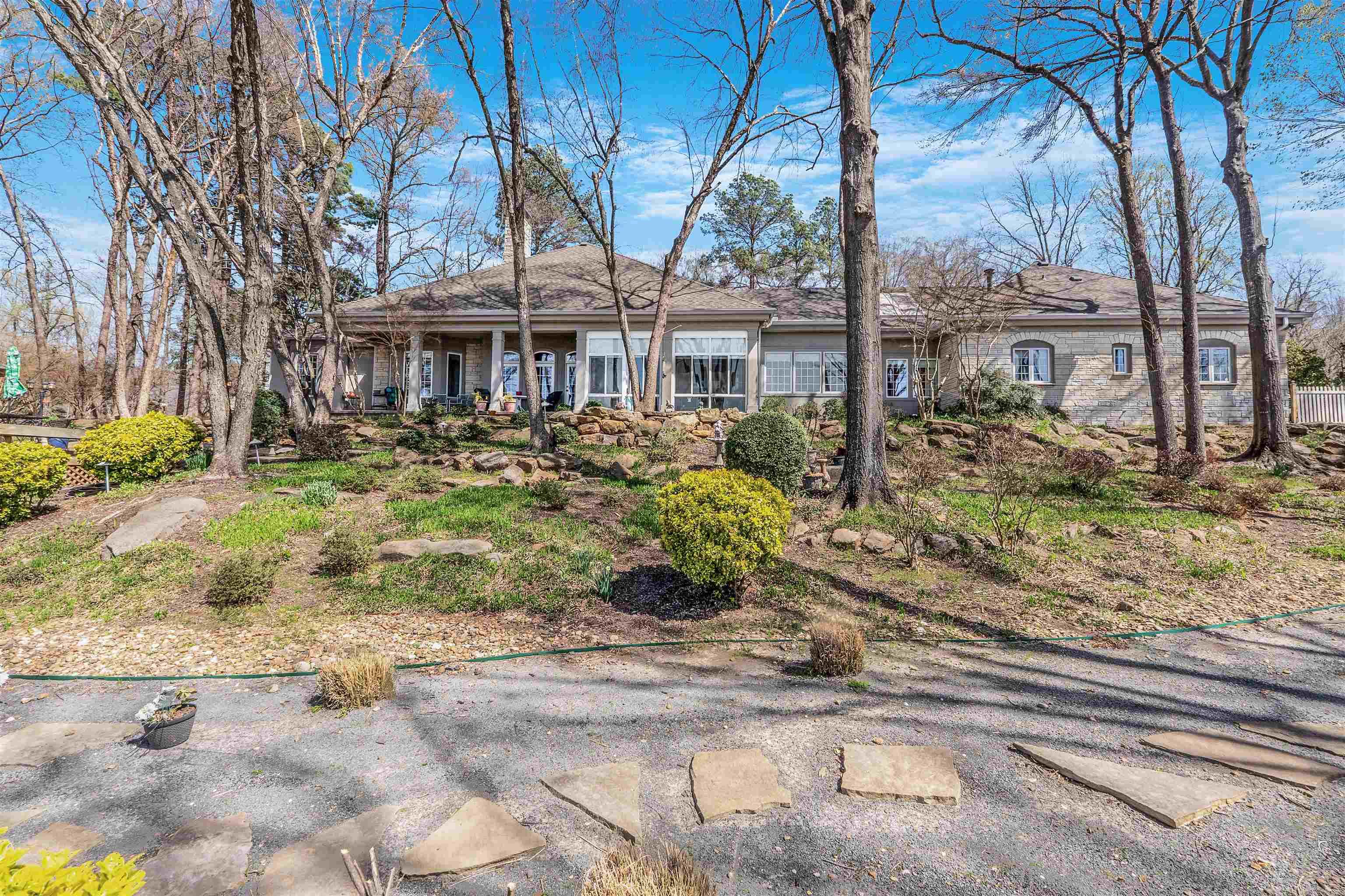 32  Riverwood Cove  Maumelle, AR