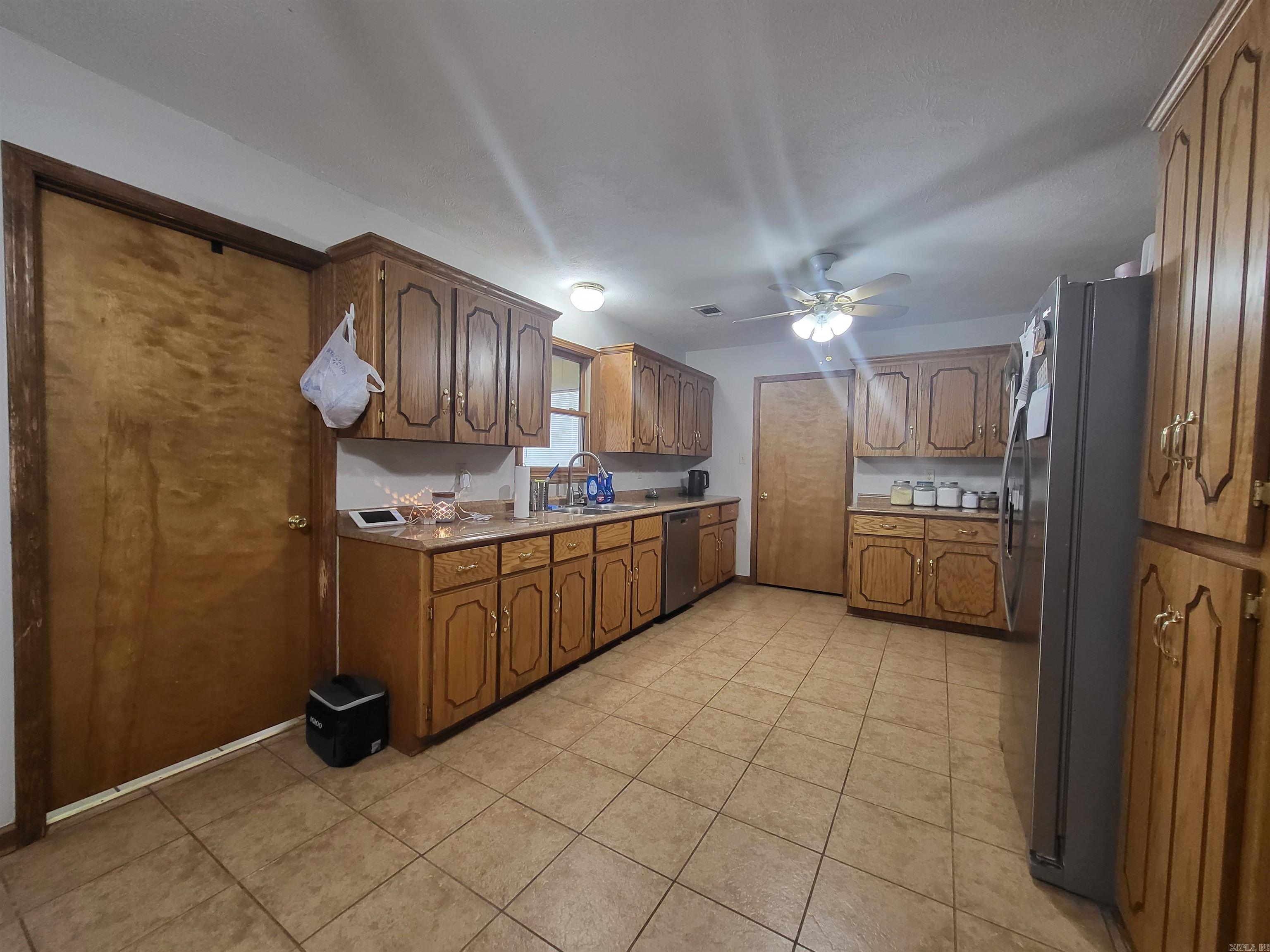 24  Newcastle  Cabot, AR