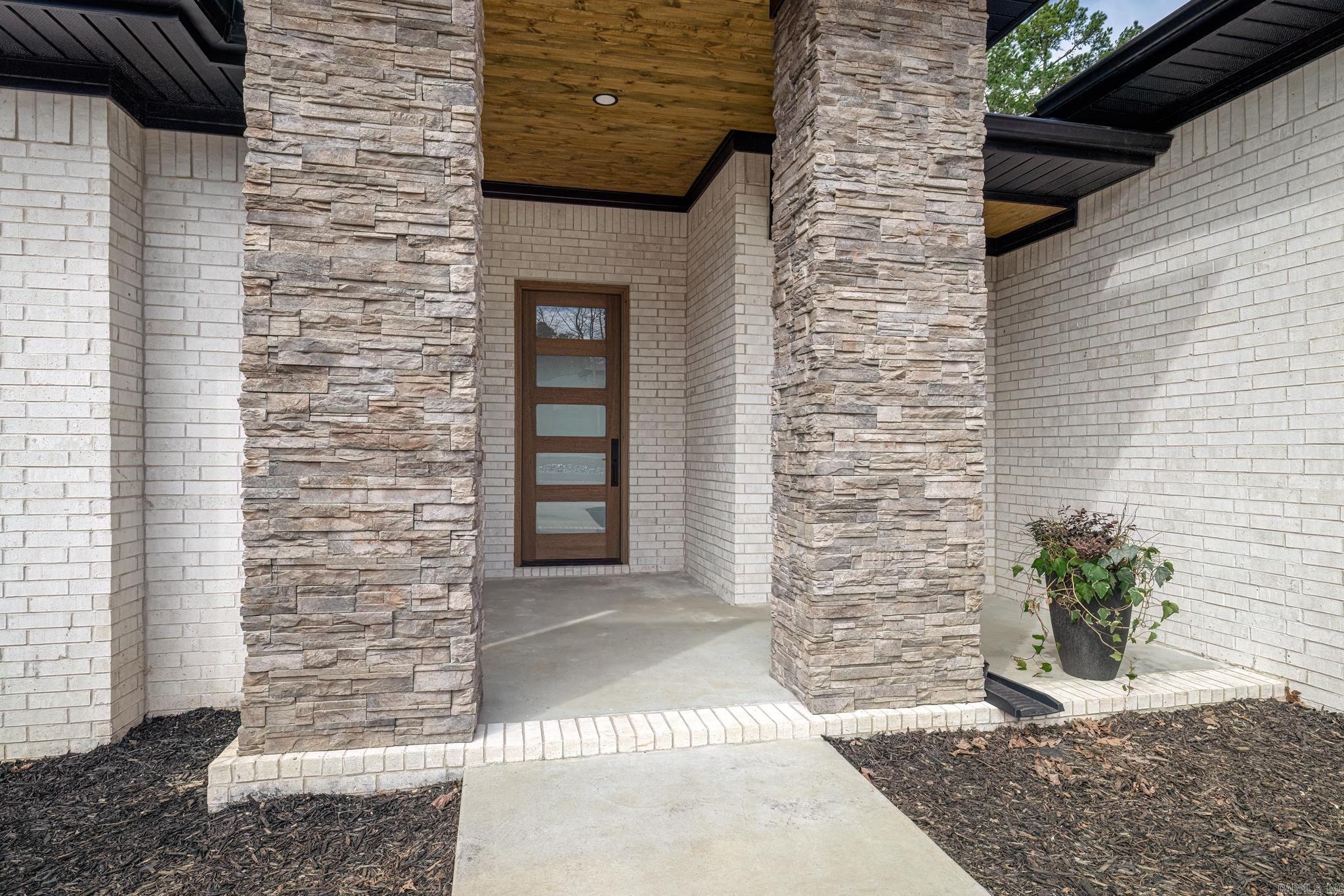 47  Estrella  Hot Springs Village, AR
