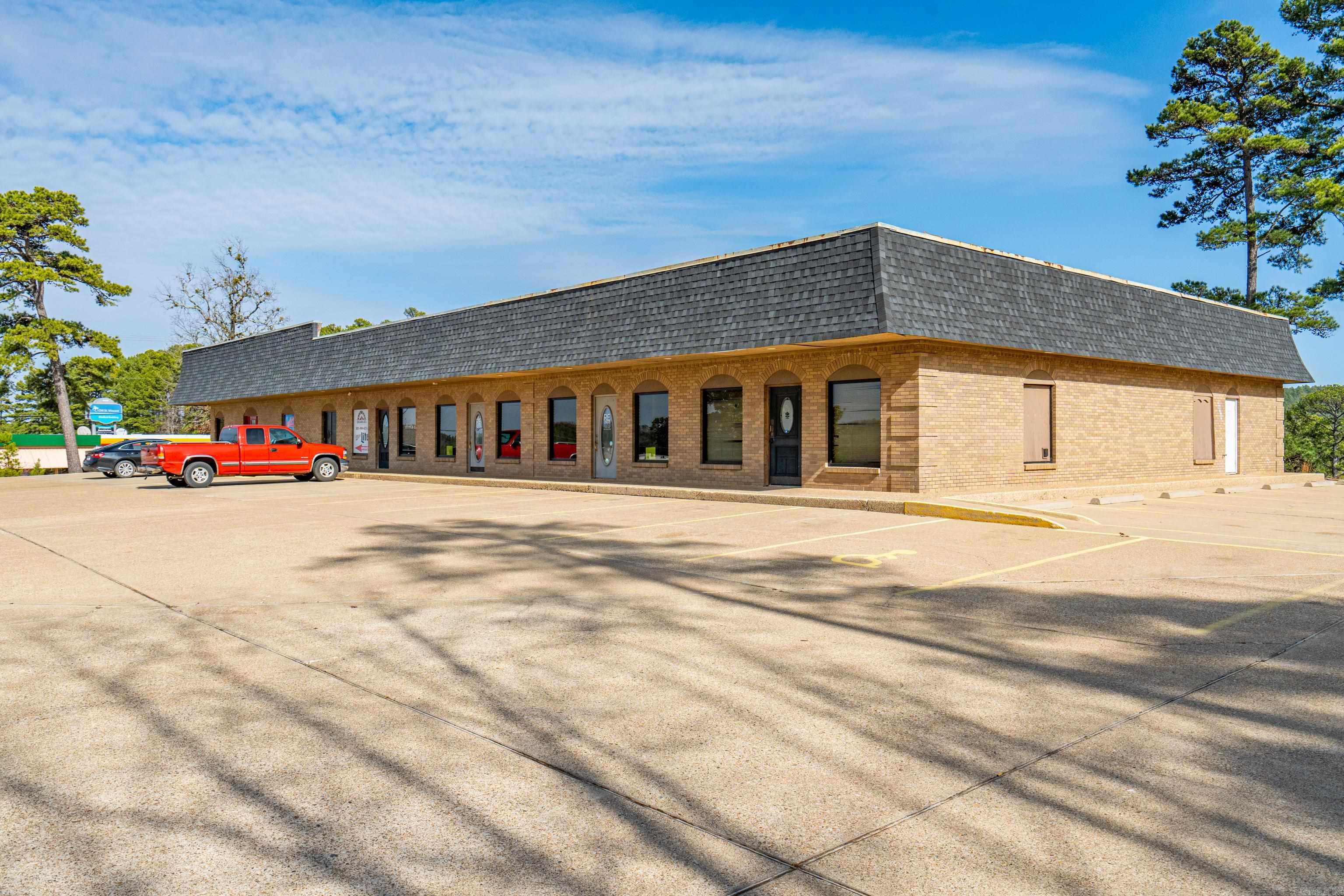 127  Mcneely  Hot Springs, AR