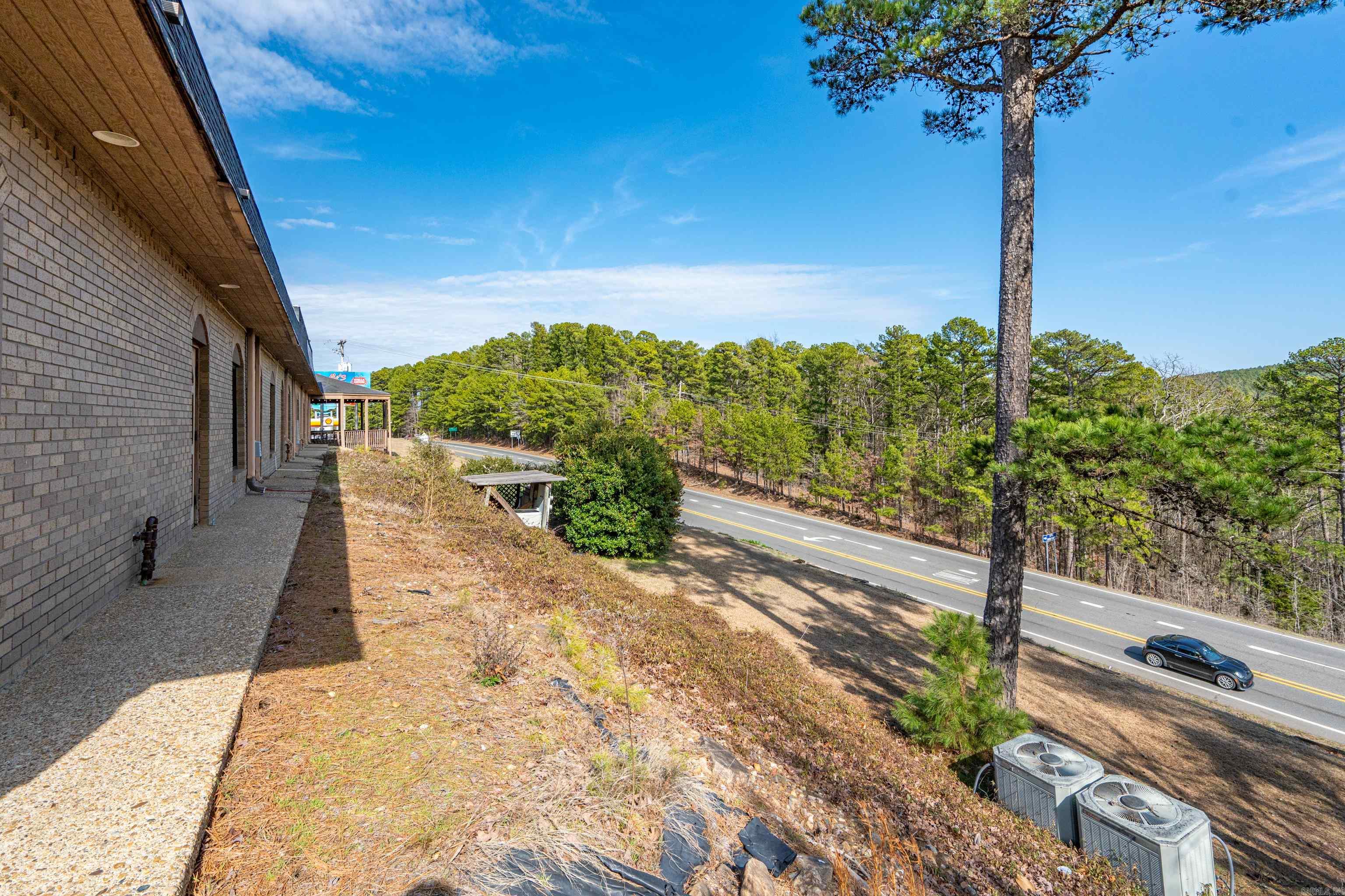 127  Mcneely  Hot Springs, AR