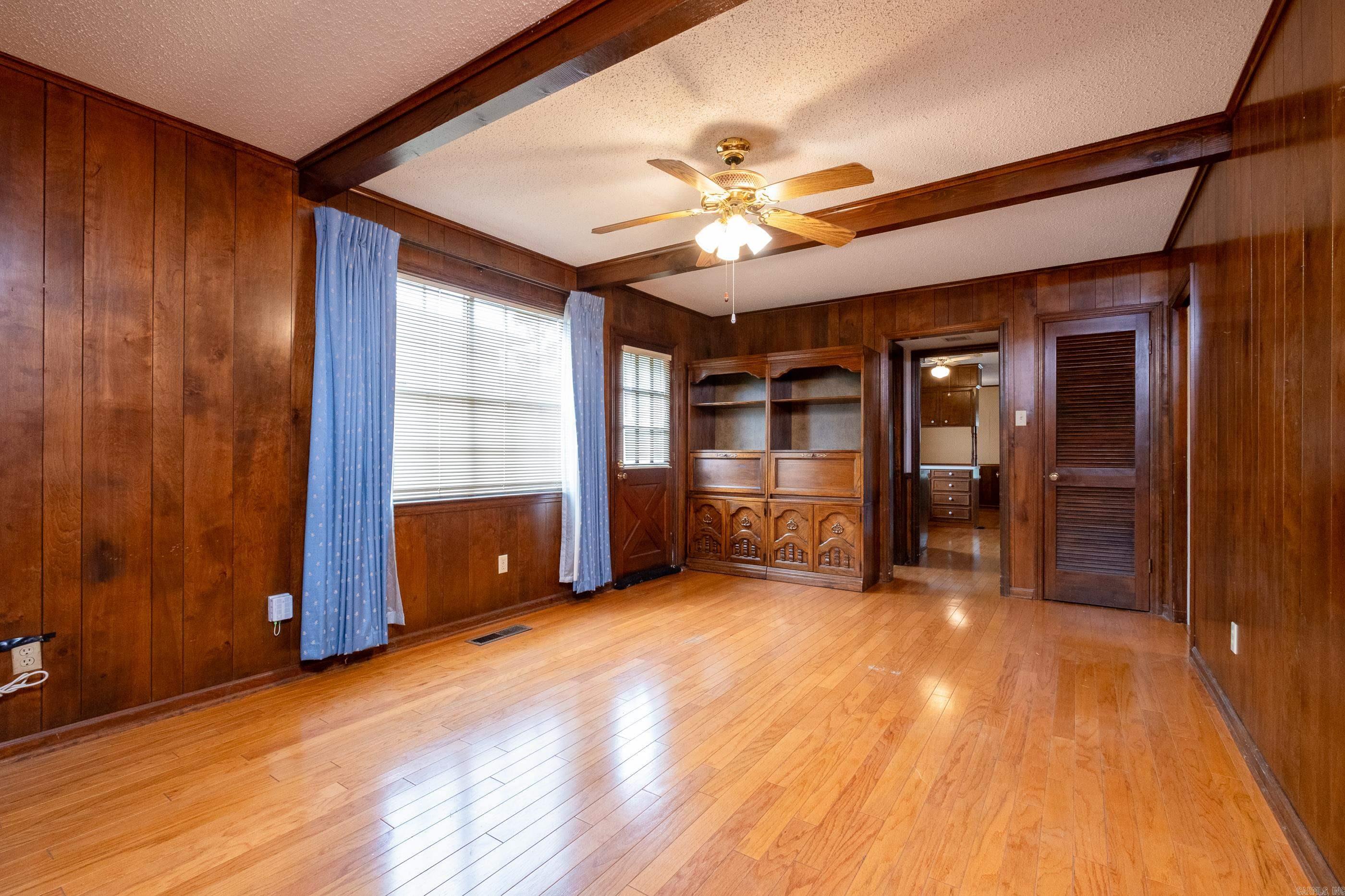 1801  OLD FORGE  Little Rock, AR