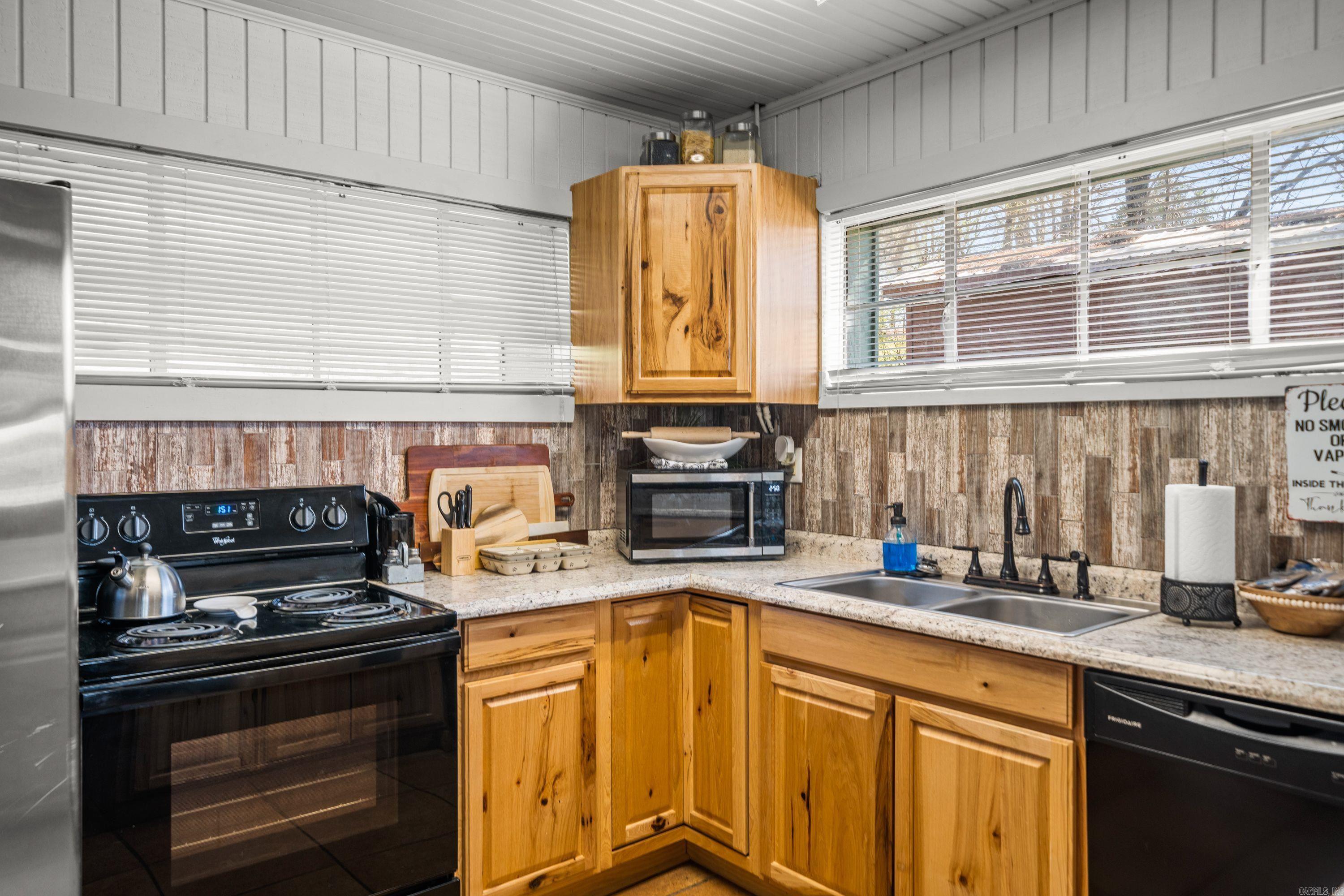 205  Ledgerock  Hot Springs, AR