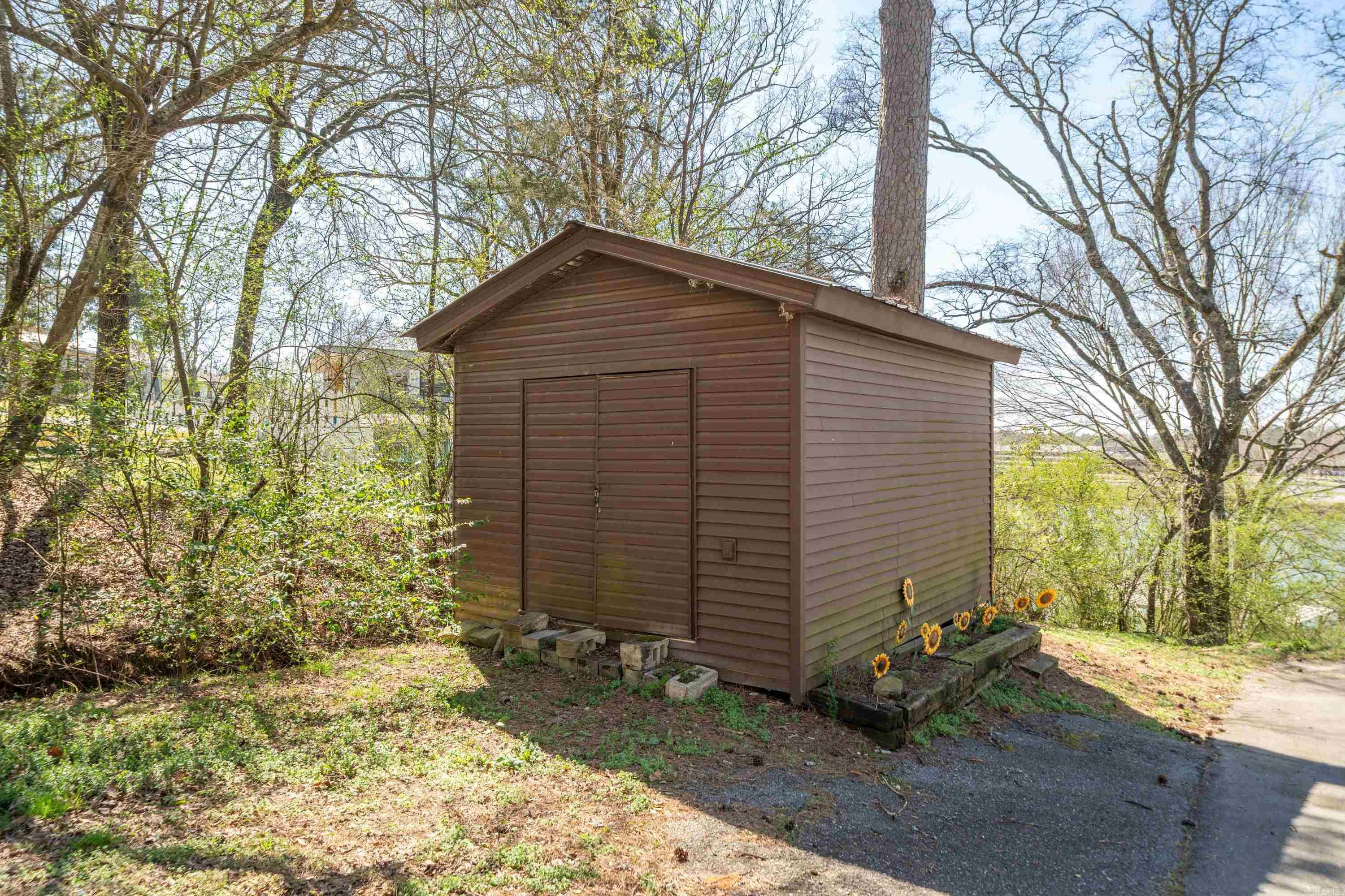 205  Ledgerock  Hot Springs, AR
