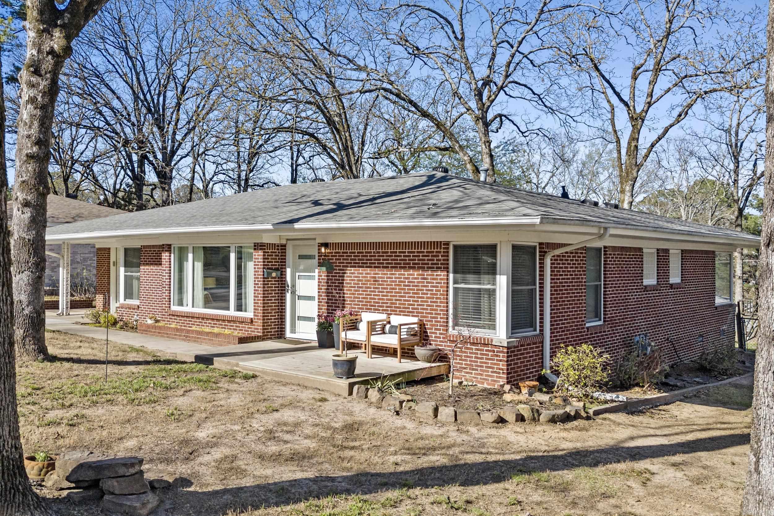 3736 Loch Lane North Little Rock, AR 72116