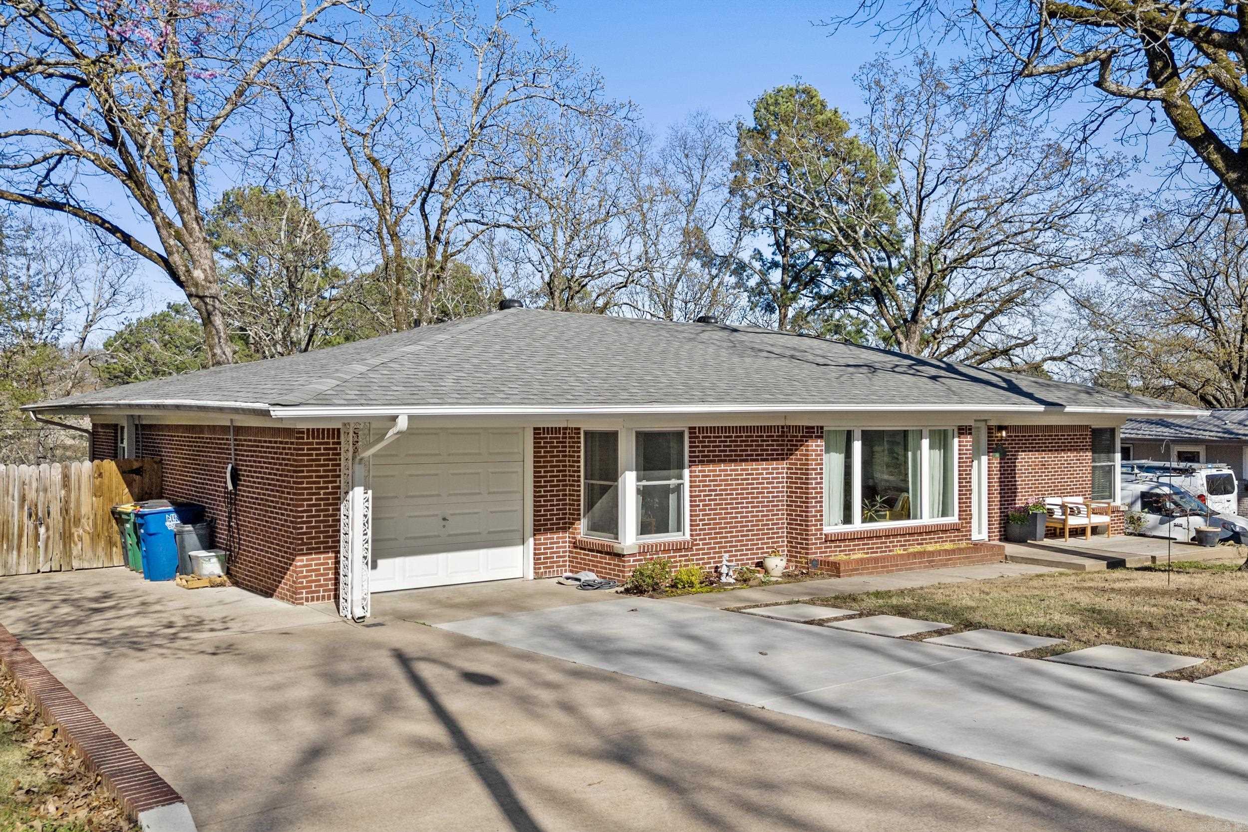 3736 Loch Lane North Little Rock, AR 72116