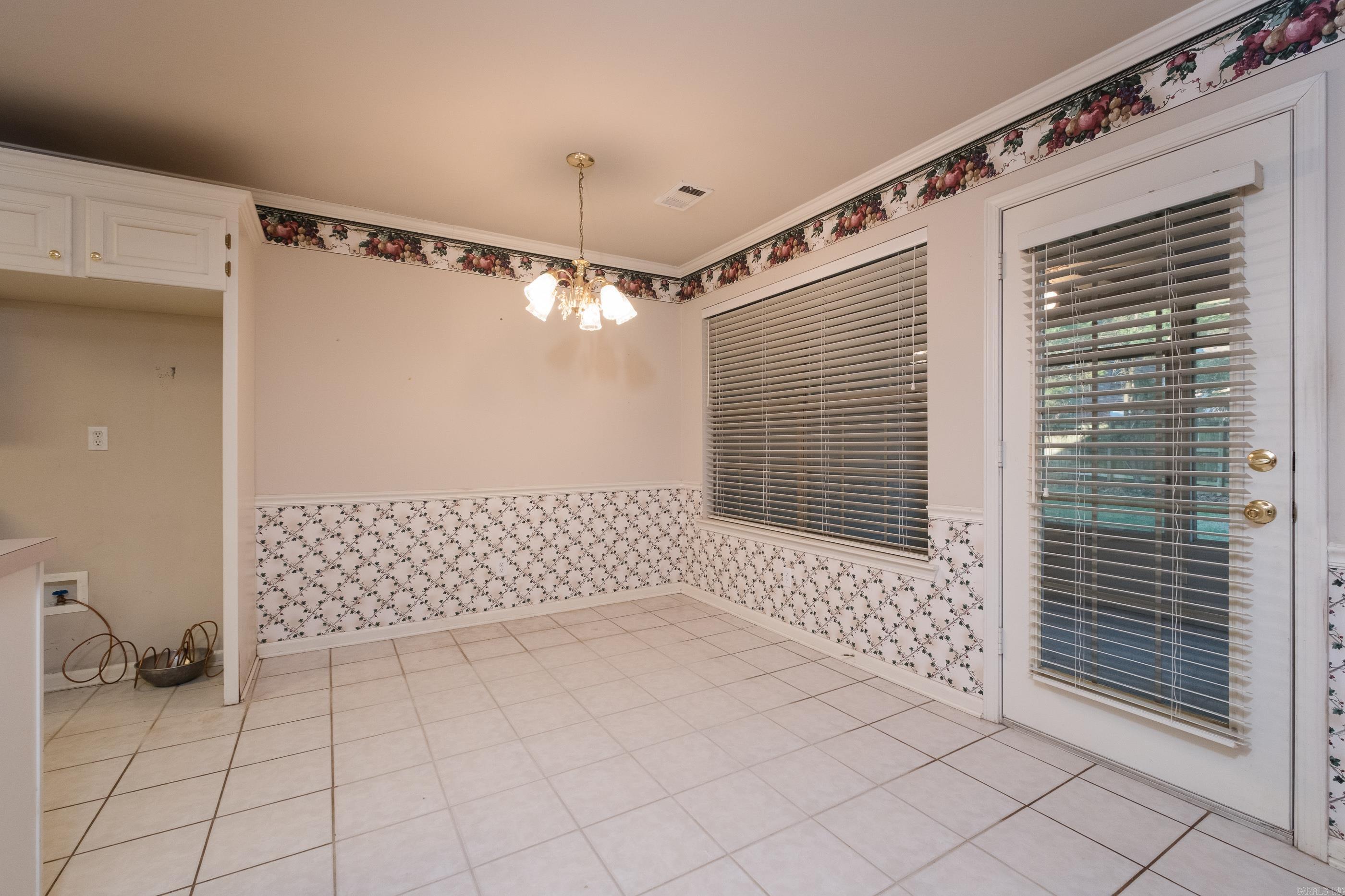 1919 Brookford Drive Little Rock, AR 72211