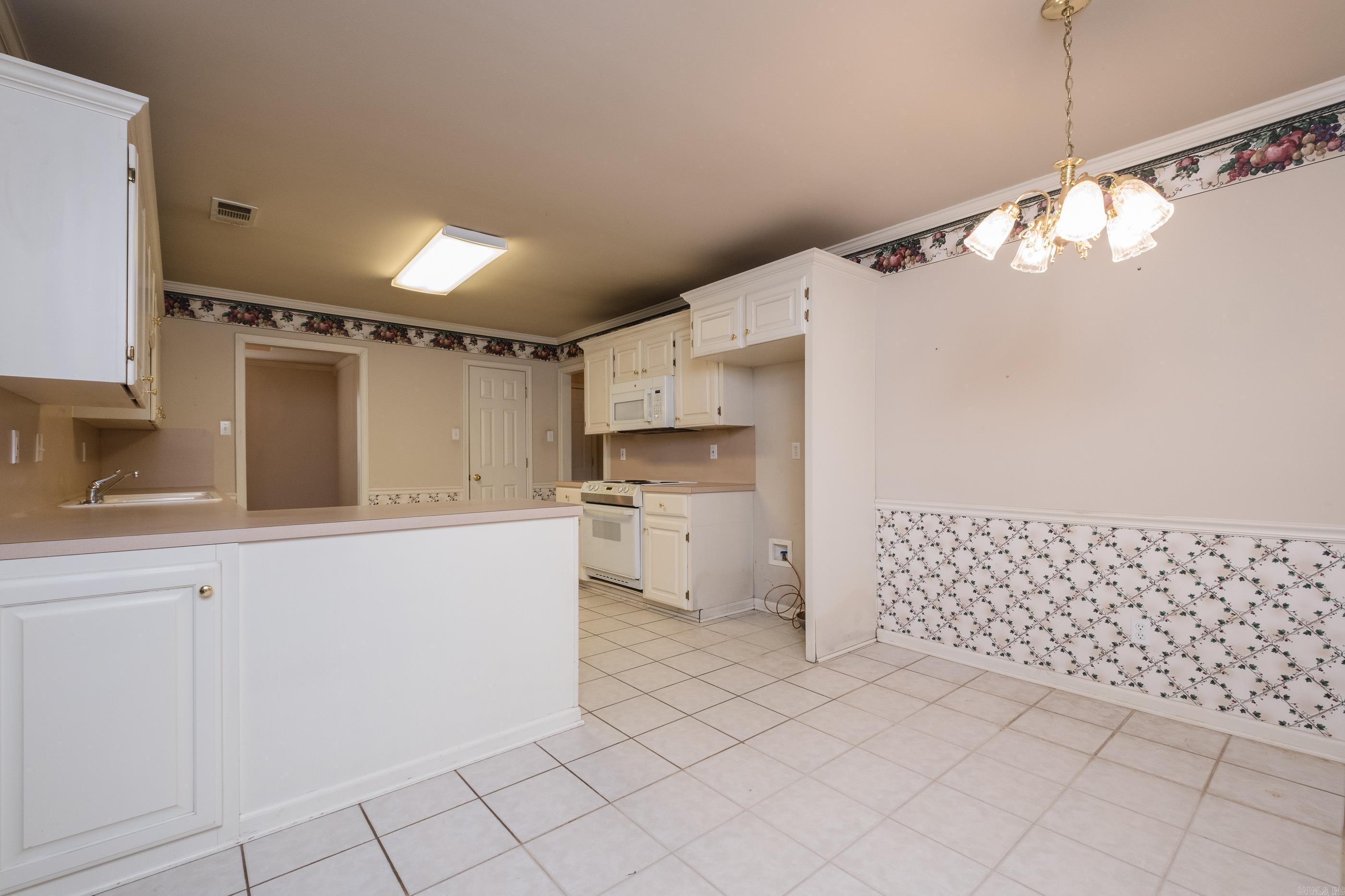 1919 Brookford Drive Little Rock, AR 72211