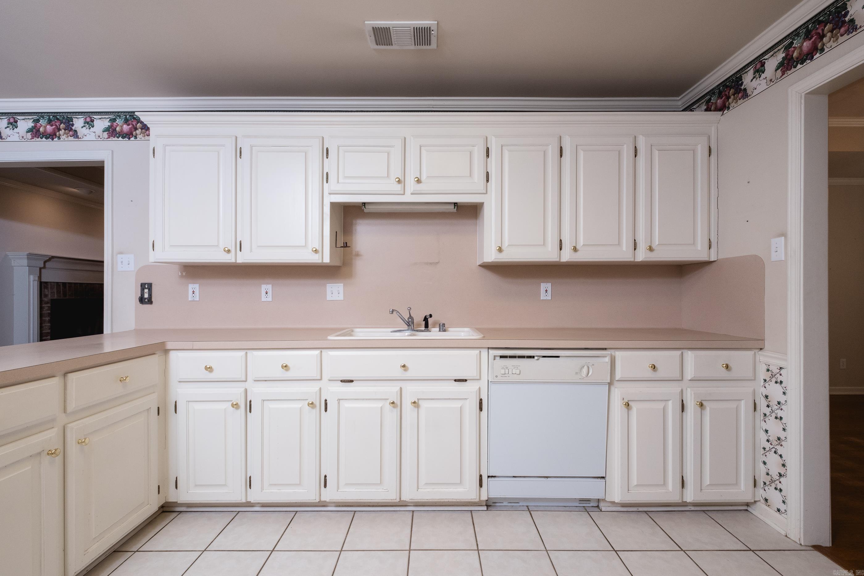 1919 Brookford Drive Little Rock, AR 72211
