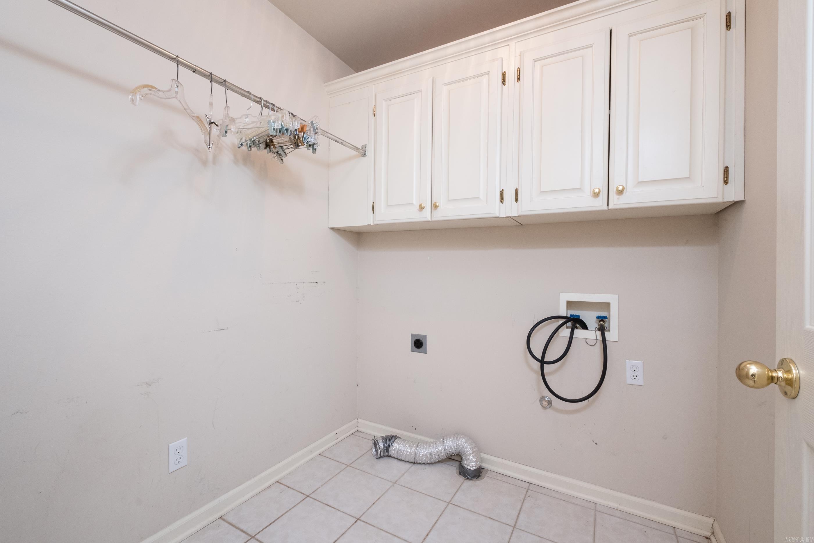 1919 Brookford Drive Little Rock, AR 72211